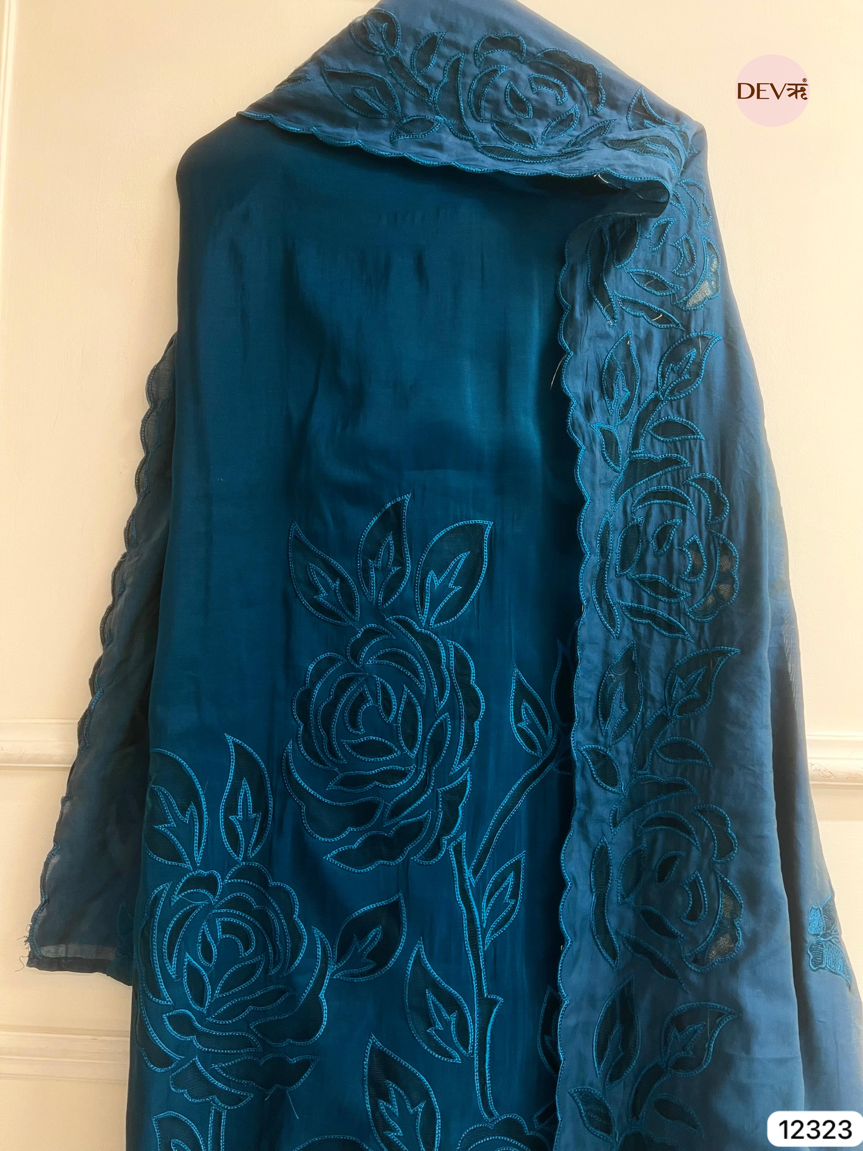 Teal Mul Chanderi Embroidered Unstitched 3-Piece Suit (Devri – D.No 12323)
