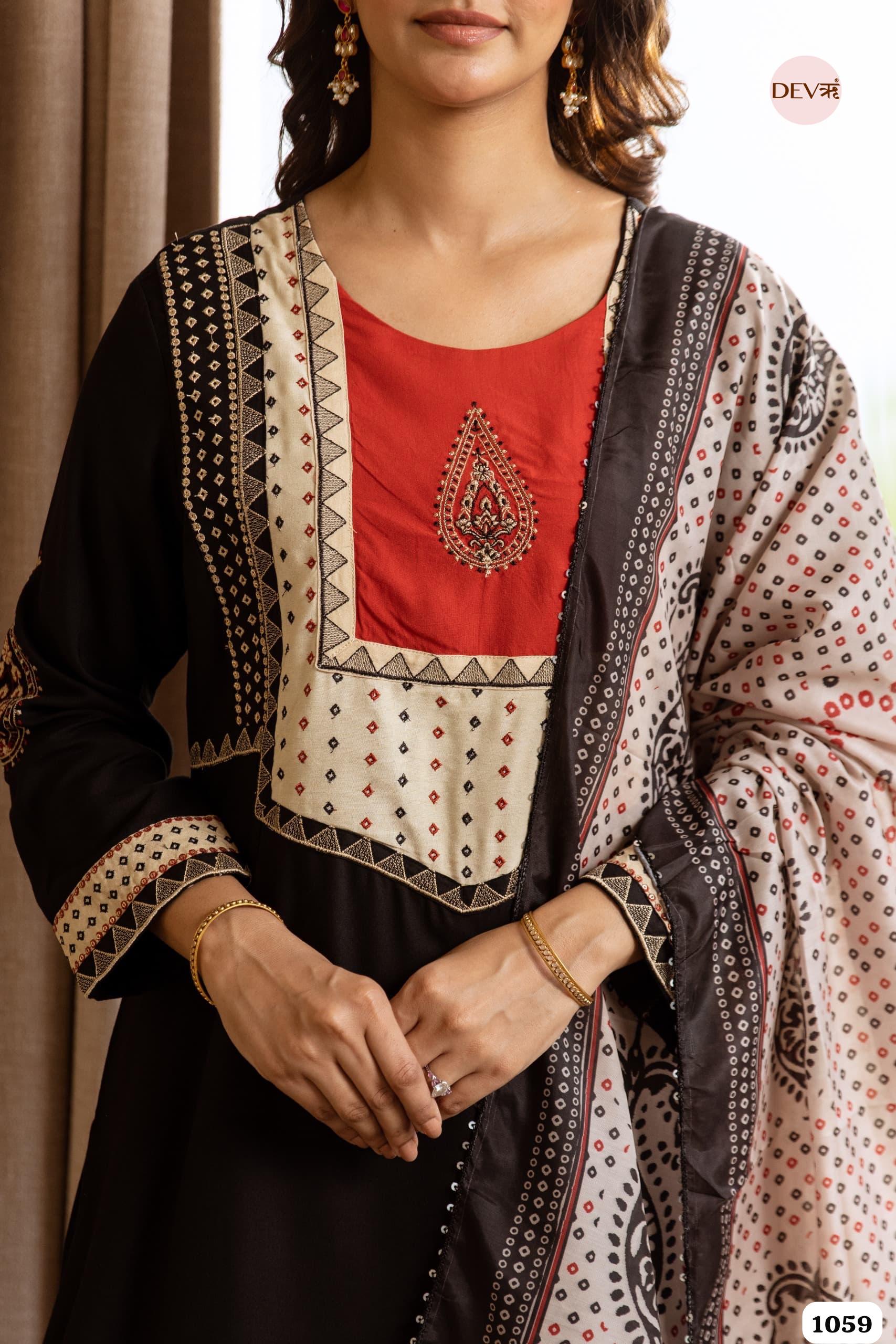 Black Paisley Reyon 3-Piece Set {1059/M}