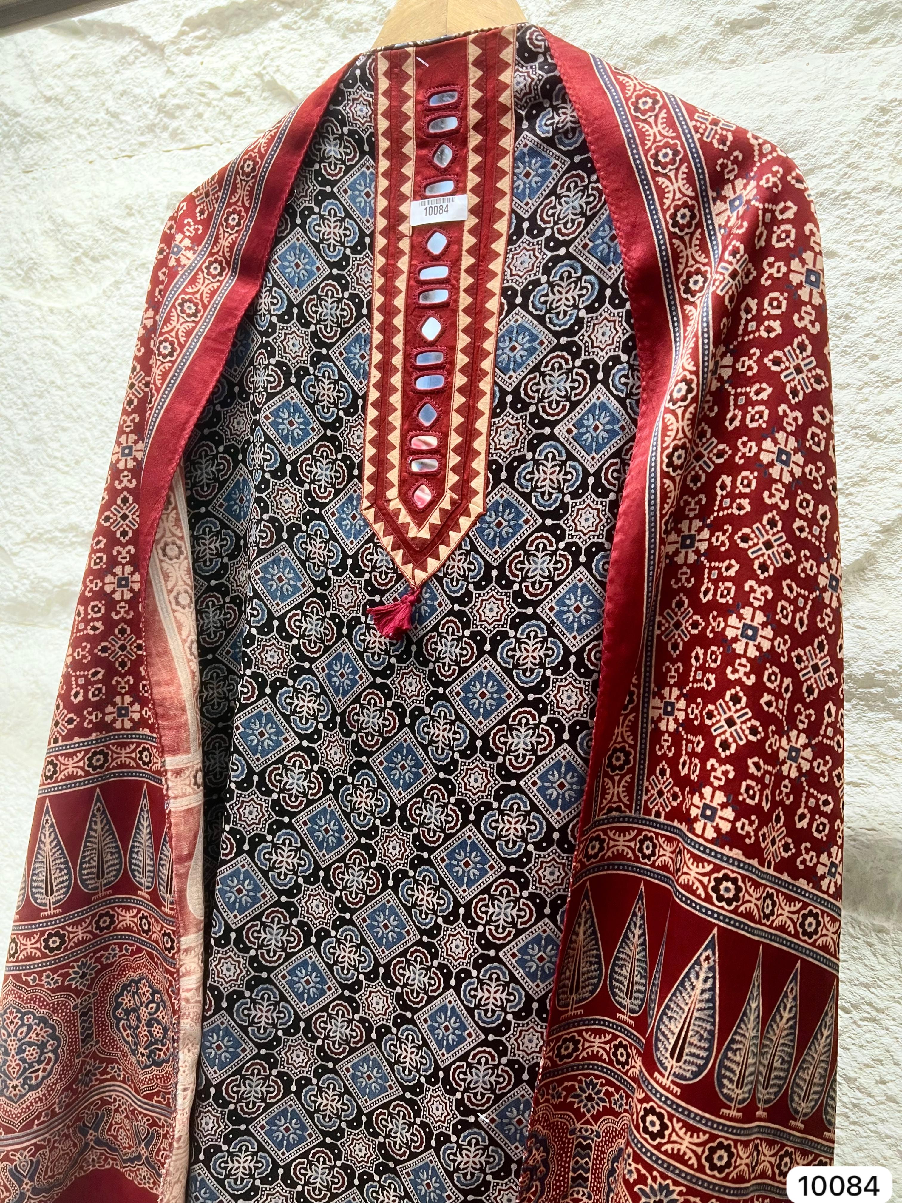 Vanya Cotton Heritage Print Maroon &amp; Indigo 3-Piece Set (Devri – D.No 10084)