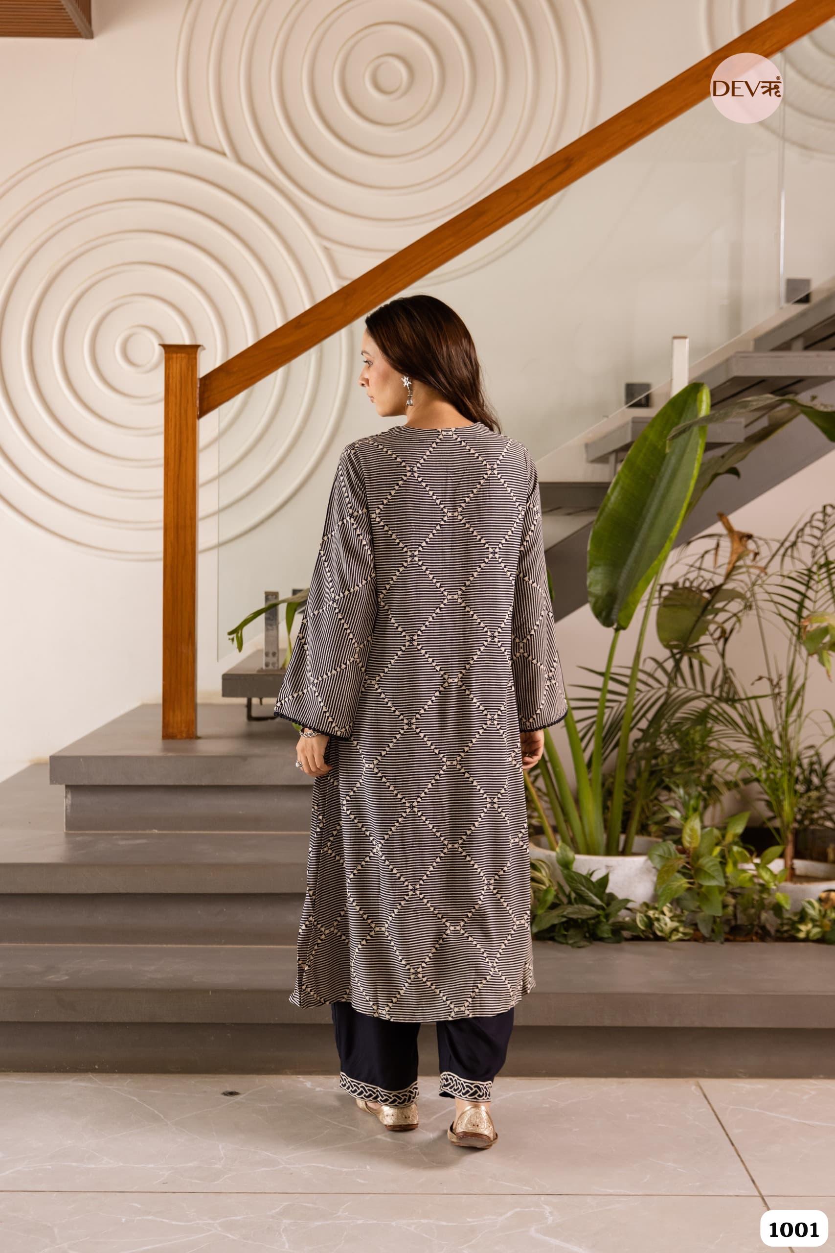 Grey Printed Kurta Set In A Soft german Reyon Blend Fabric {1001}