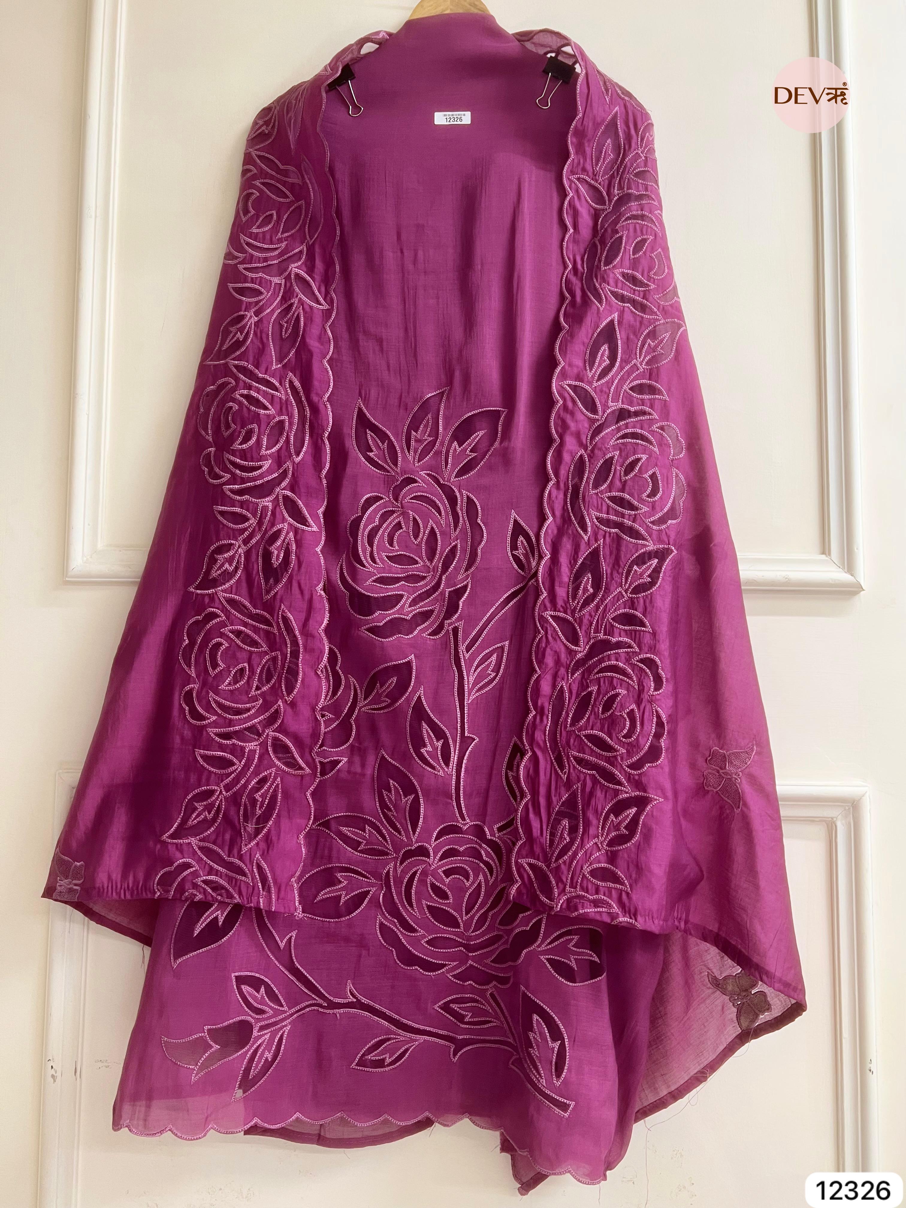 Magenta Mul Chanderi Embroidered Unstitched 3-Piece Suit (Devri – D.No 12326)