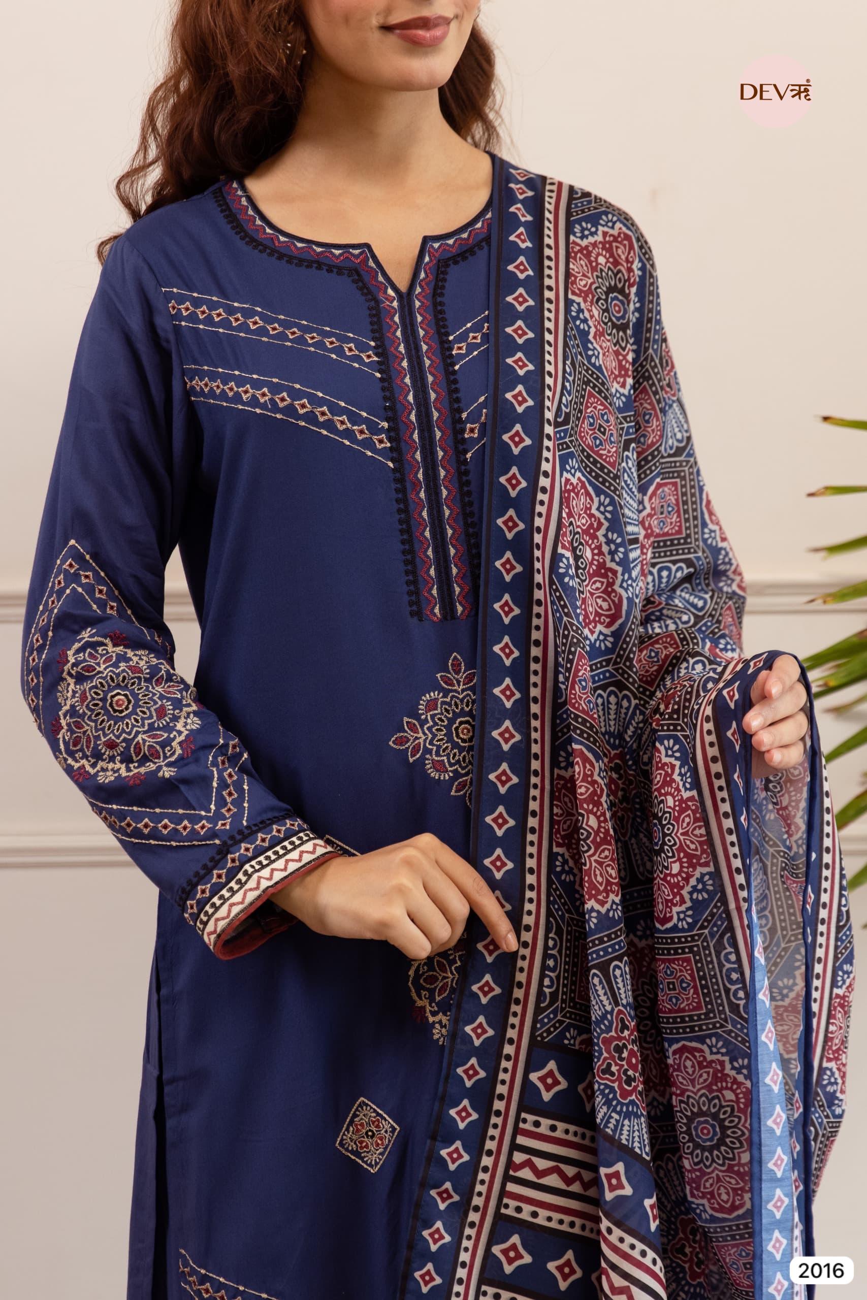 Blue Navy Ornate Reyon 3-Piece Set - {2016}