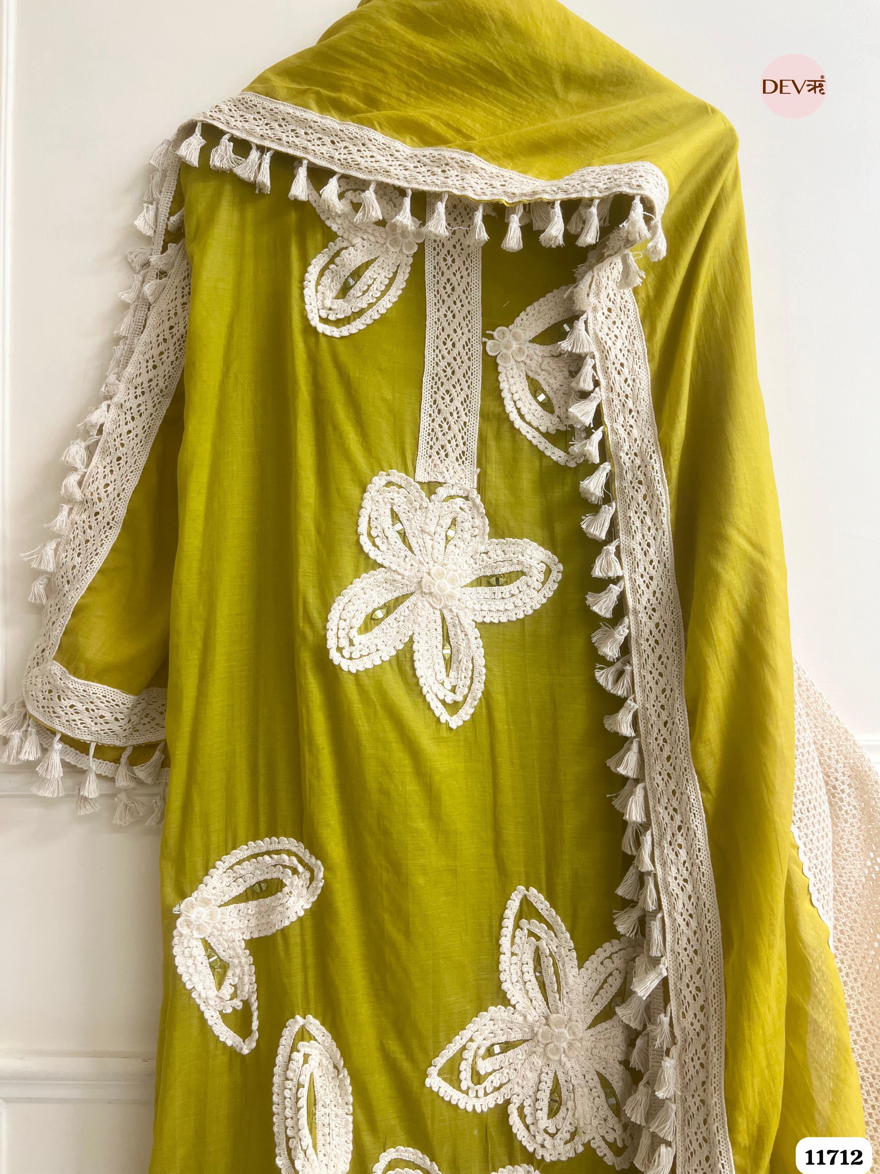 Green Mul Chanderi Unstitched Hand Embroidered -Set Of 3 {11712}