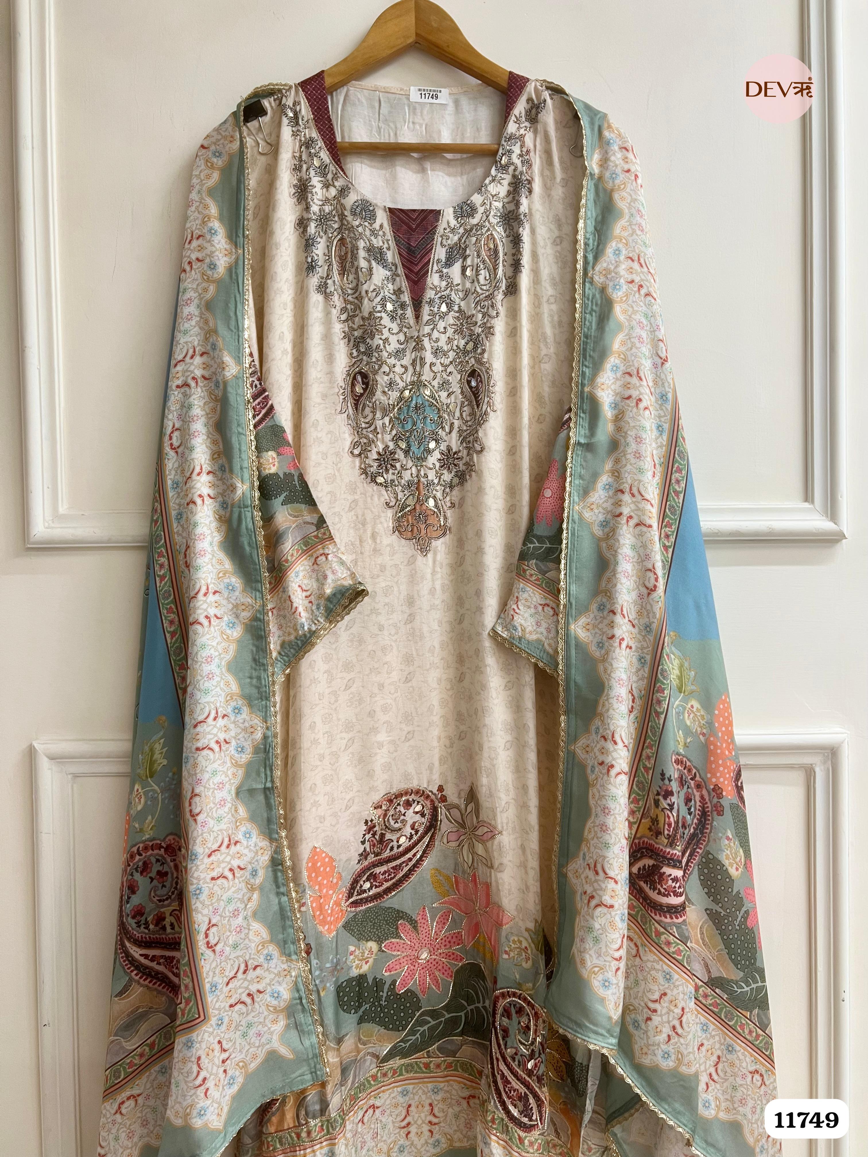 Creamy Muslin Semi Stitched Printed Embroidered -Set Of 3 {11749}
