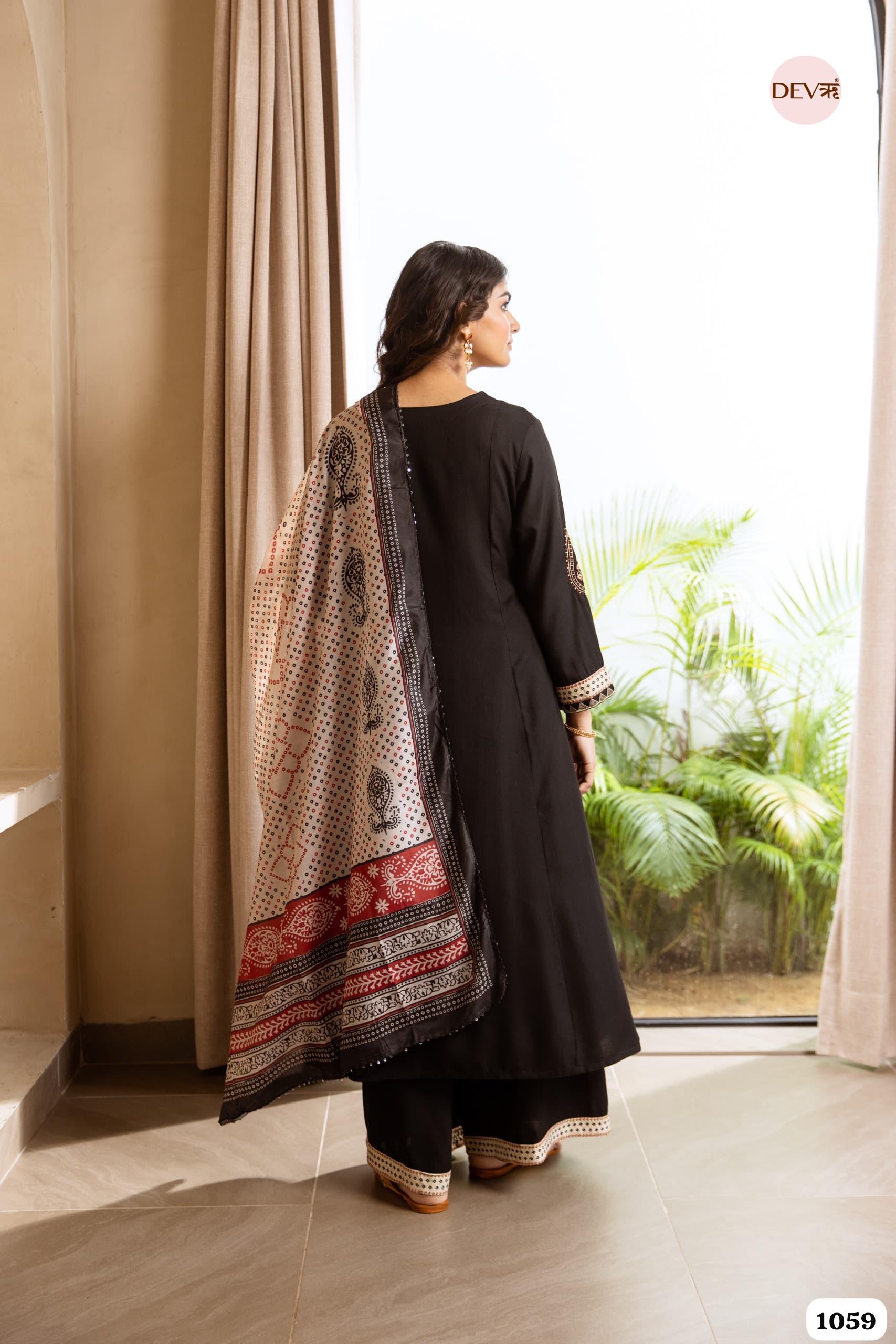 Black Paisley Reyon 3-Piece Set {1059}