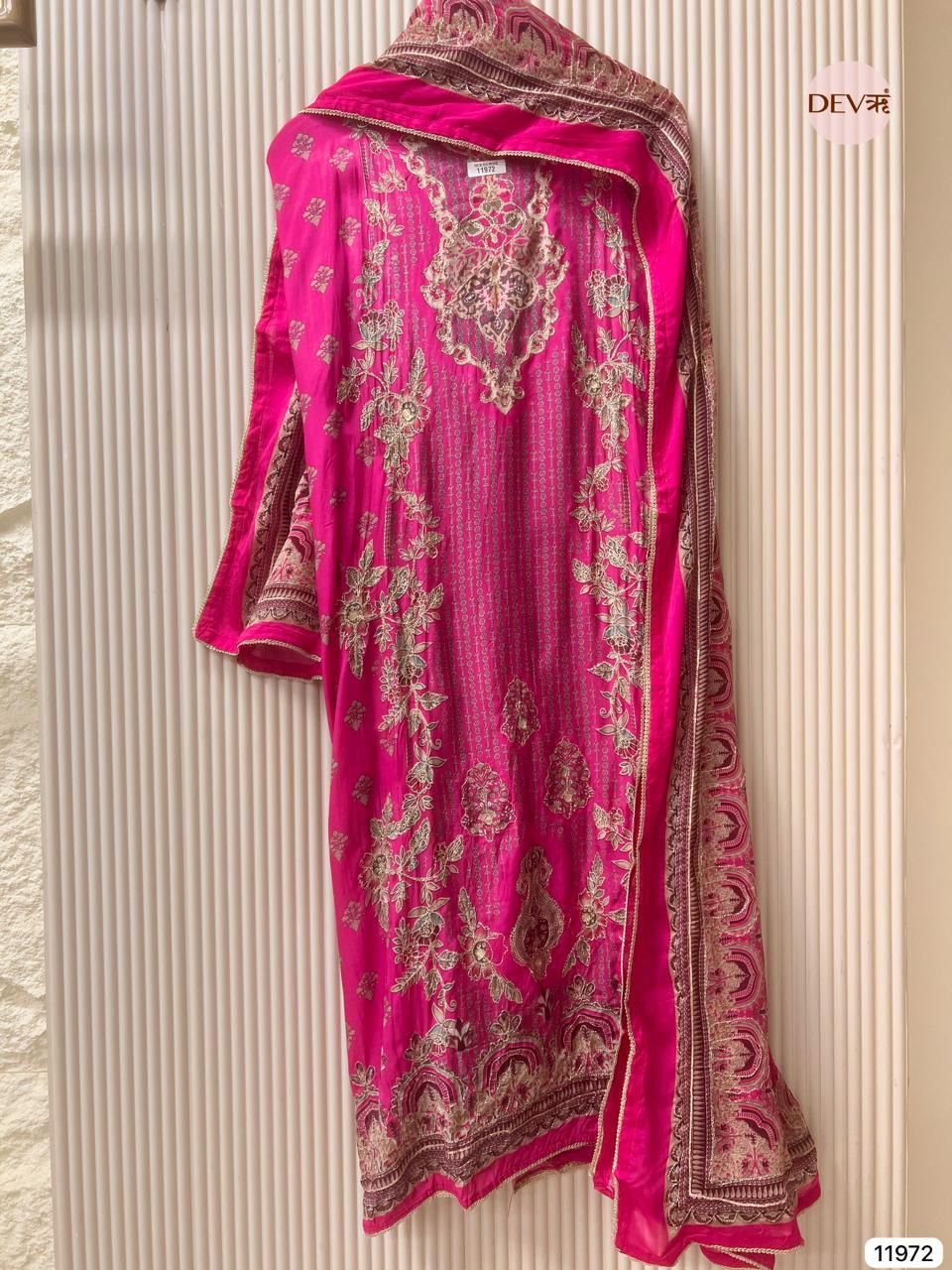 Fuchsia Pink Muslin Printed Unstitched 3-Piece Suit (Devri – D.No 11972)