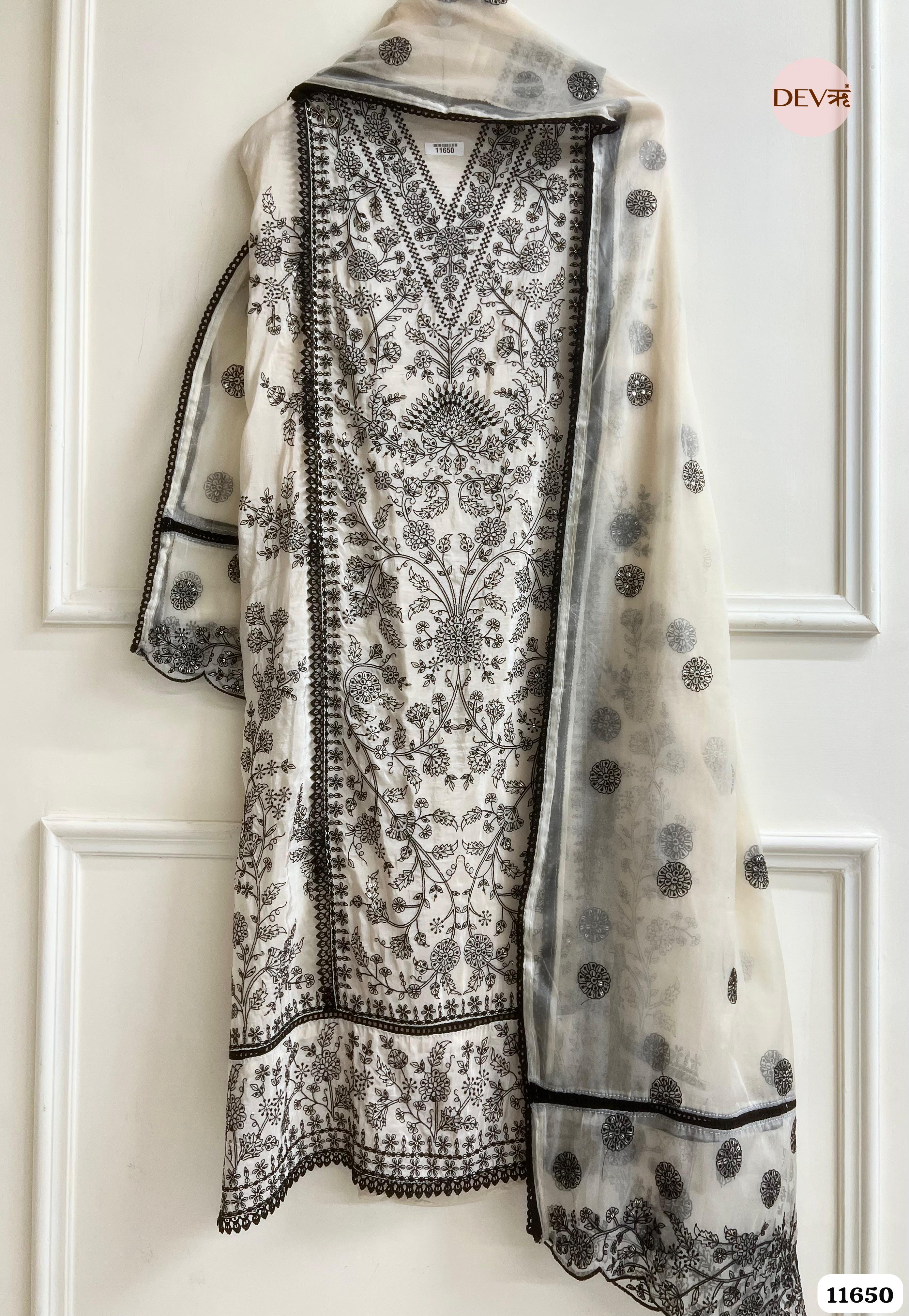 Off White Pure Organza Unstitched Embroidered -Set Of 3 {11650}