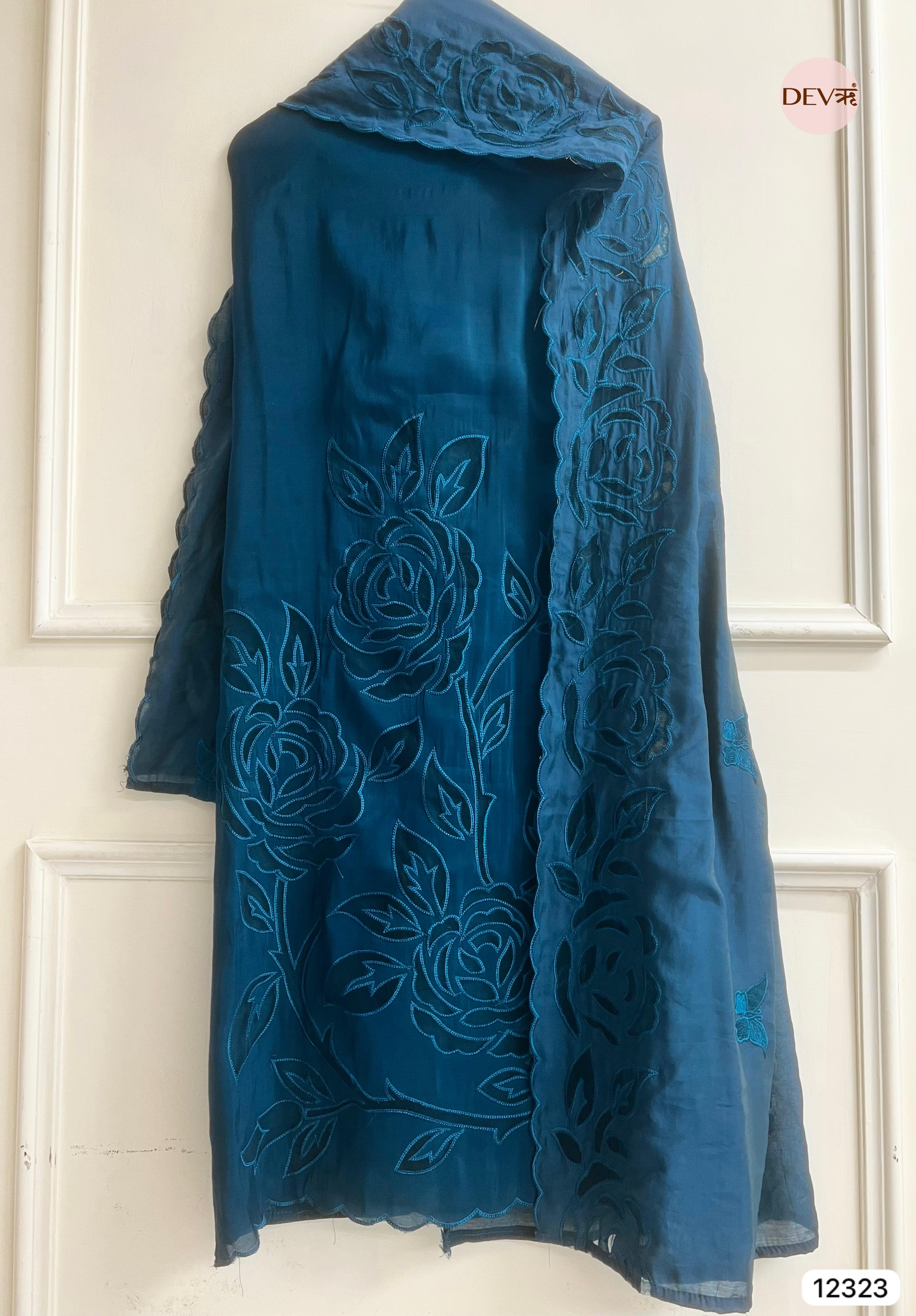 Teal Mul Chanderi Embroidered Unstitched 3-Piece Suit (Devri – D.No 12323)