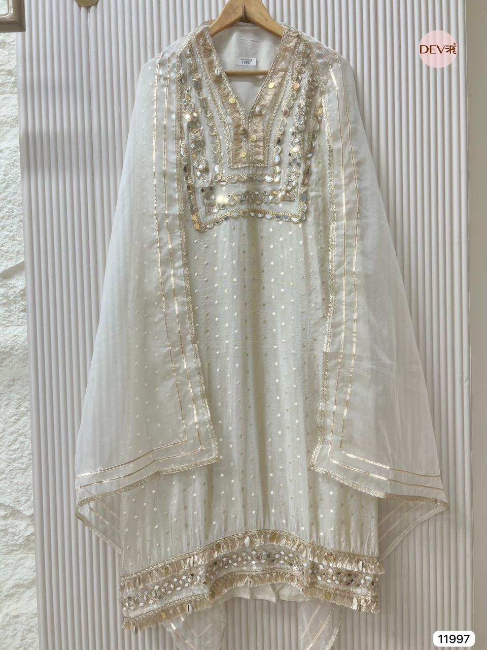 Cream Colour Tissue Shimmer Silk Hand Embroidered -Set Of 3 - {11997}