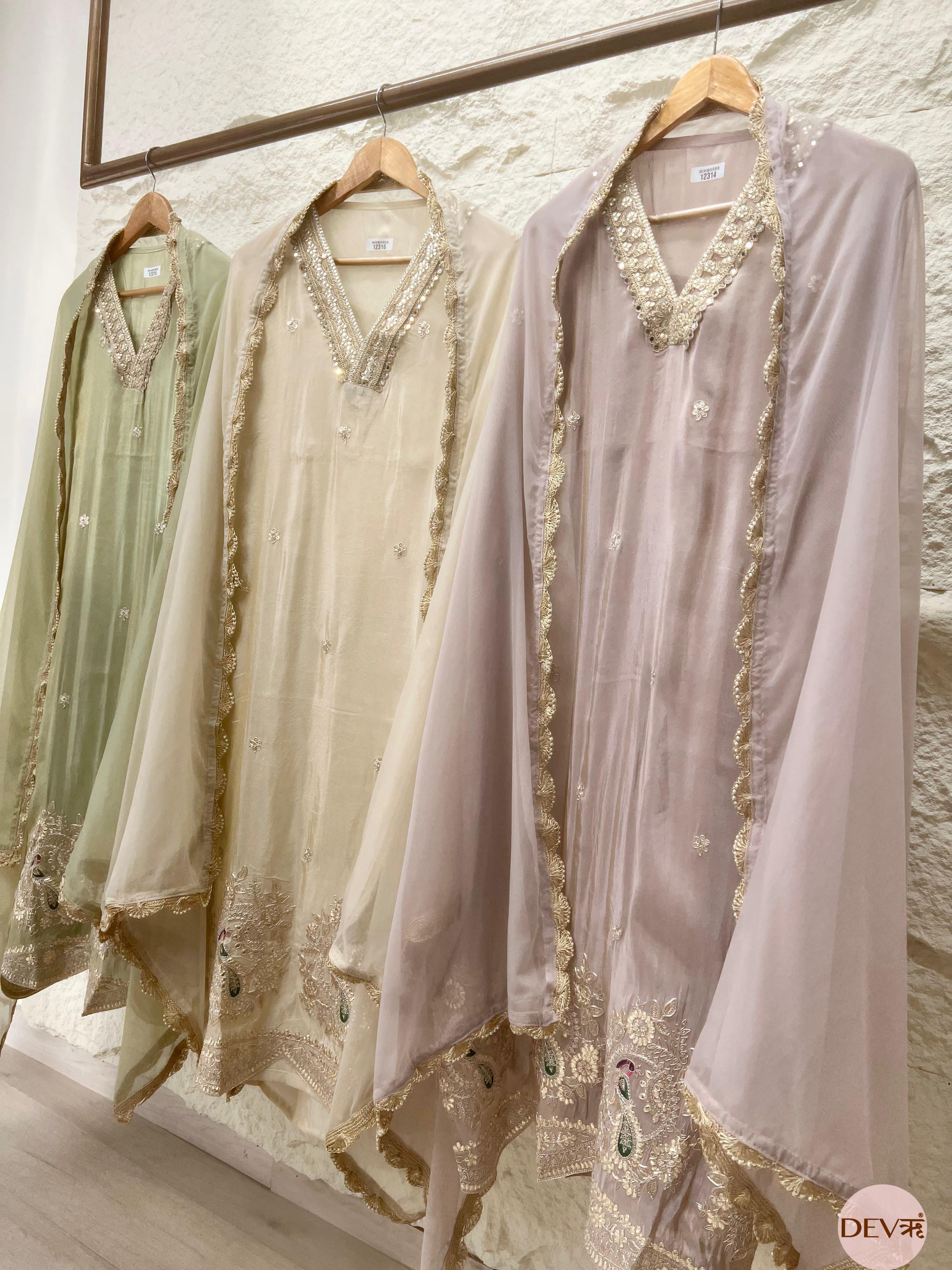 Ivory Shimmer Silk Embroidered Unstitched 3-Piece Suit (Devri – D.No 12316)