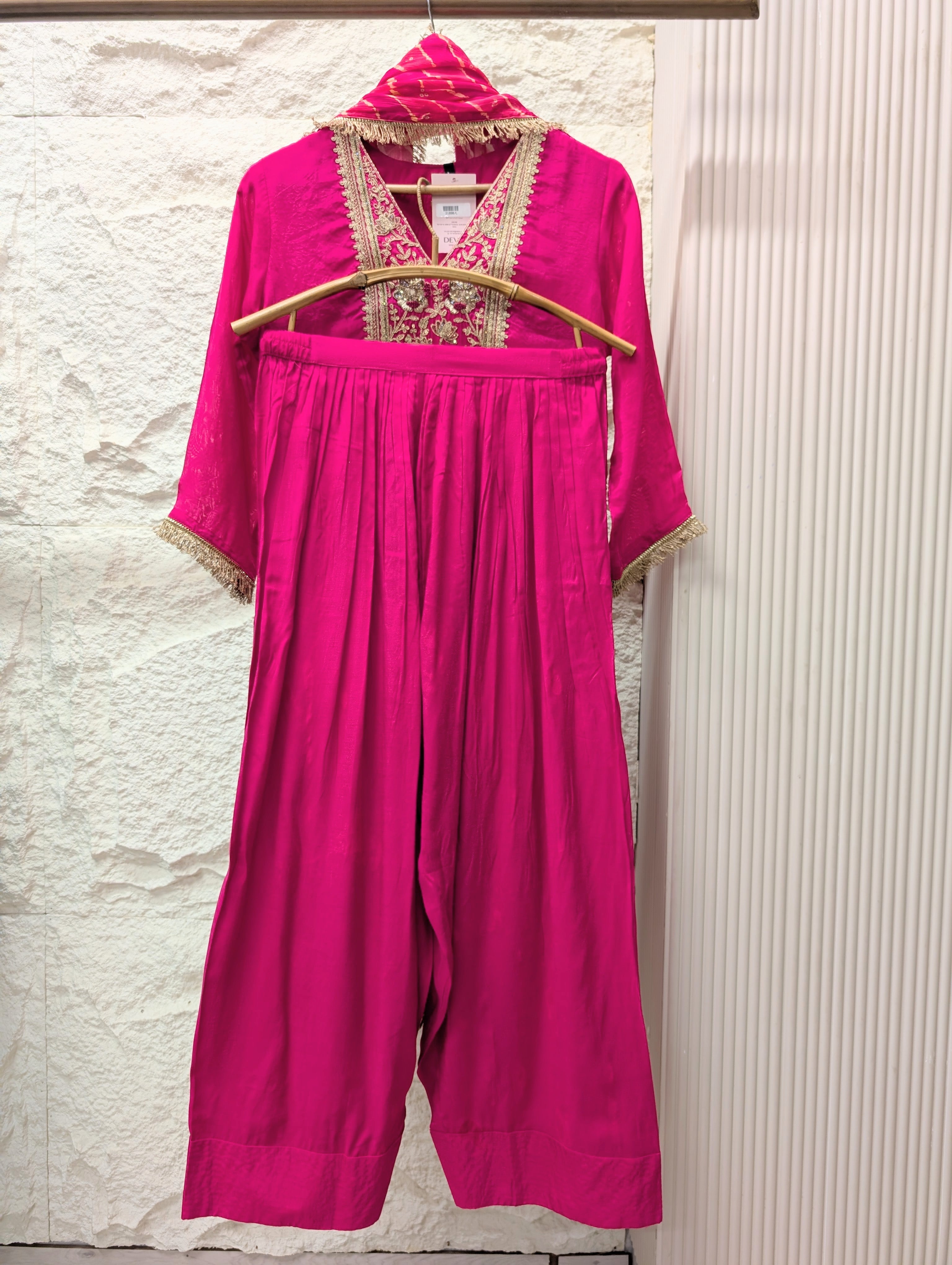 Gulnaar Pure organza silk Embroidered Pink 3-Piece Set (Devri – D.No 21098)