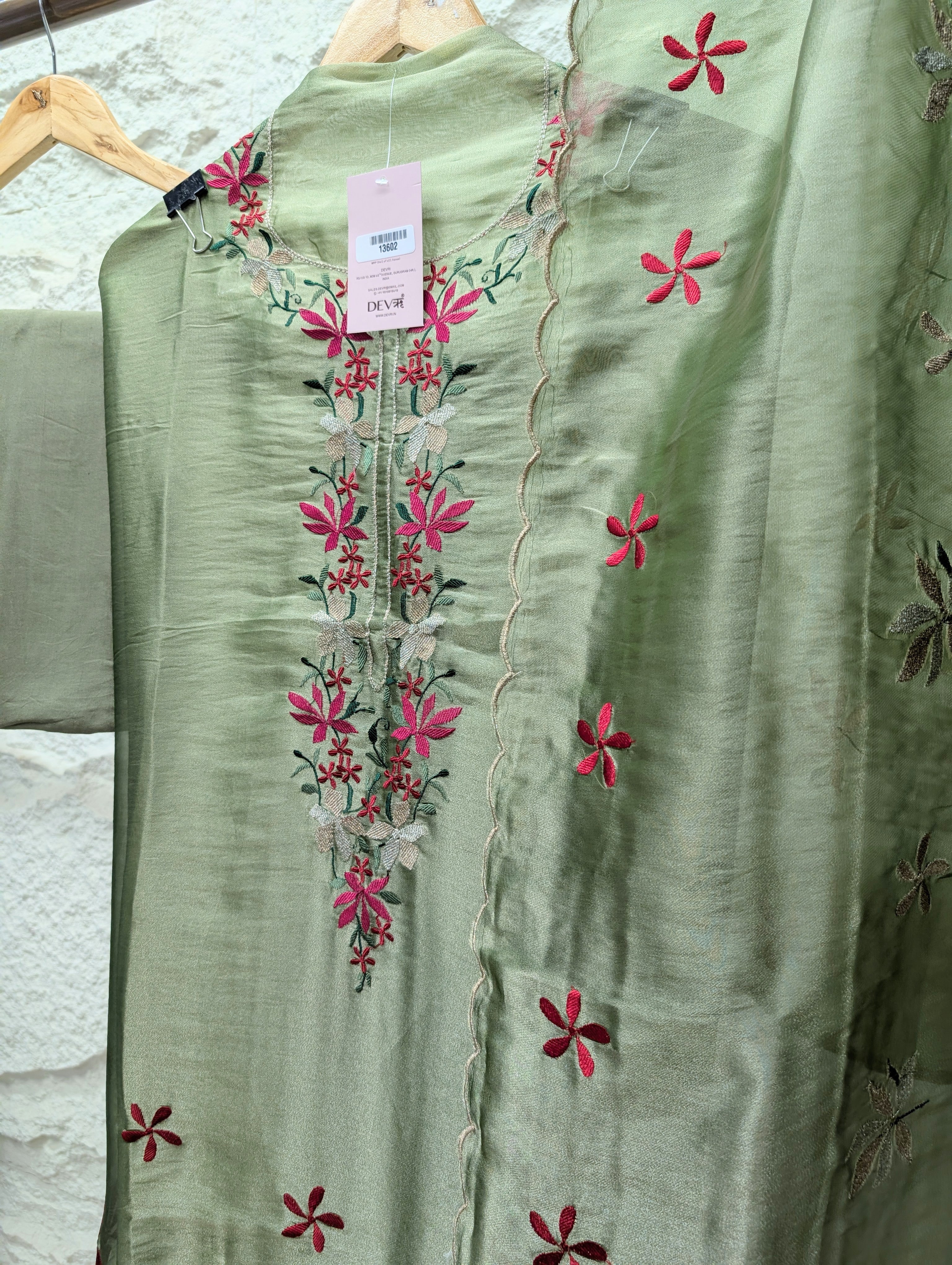 Sage Crush Tissue Silk Embroidered Unstitched 3-Piece Suit (Devri – D.No 13602)