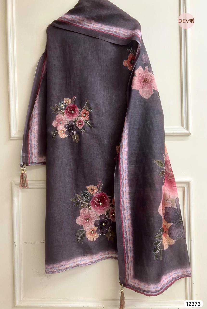 Plum Grey Linen Printed Unstitched 3-Piece Suit (Devri – D.No 12373)