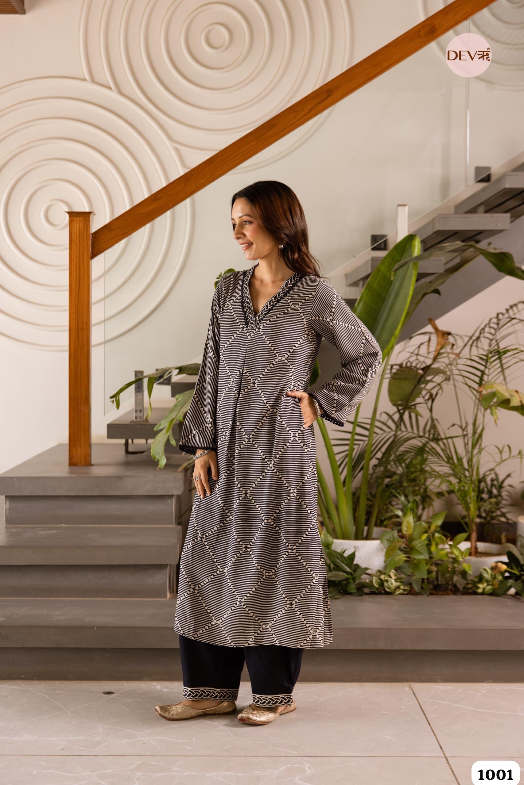 Grey Printed Kurta Set In A Soft german Reyon Blend Fabric {1001}