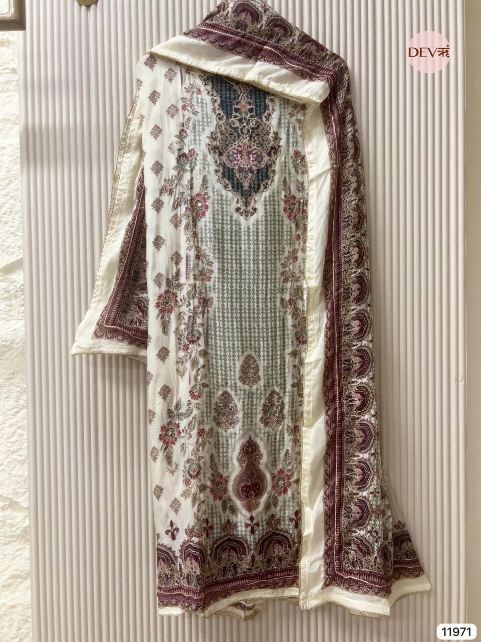 Ivory Muslin Printed Unstitched 3-Piece Suit (Devri – D.No 11971)