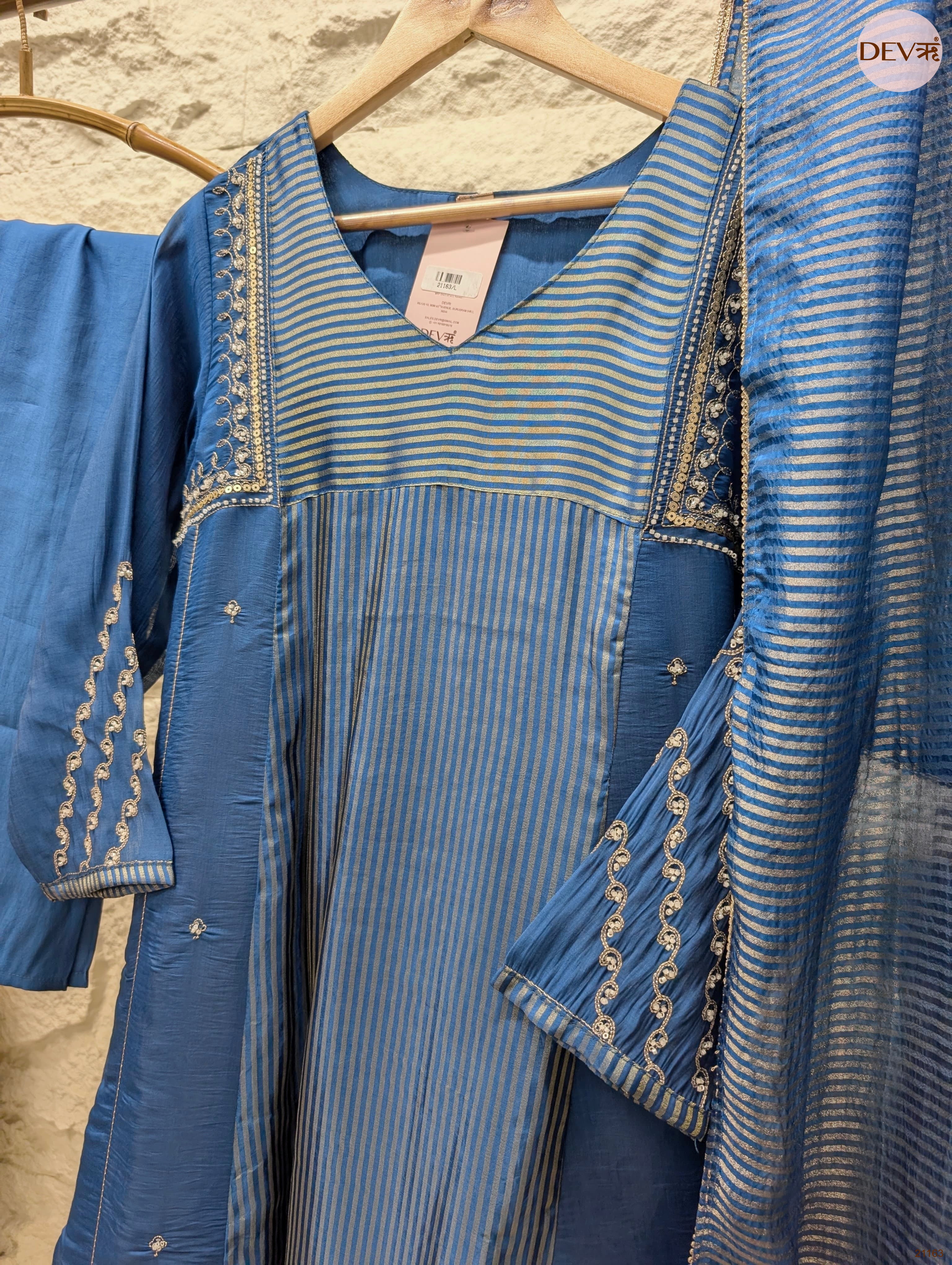 Neelambara Mul Chanderi Embroidered Blue 3-Piece Set (Devri – D.No 21163)