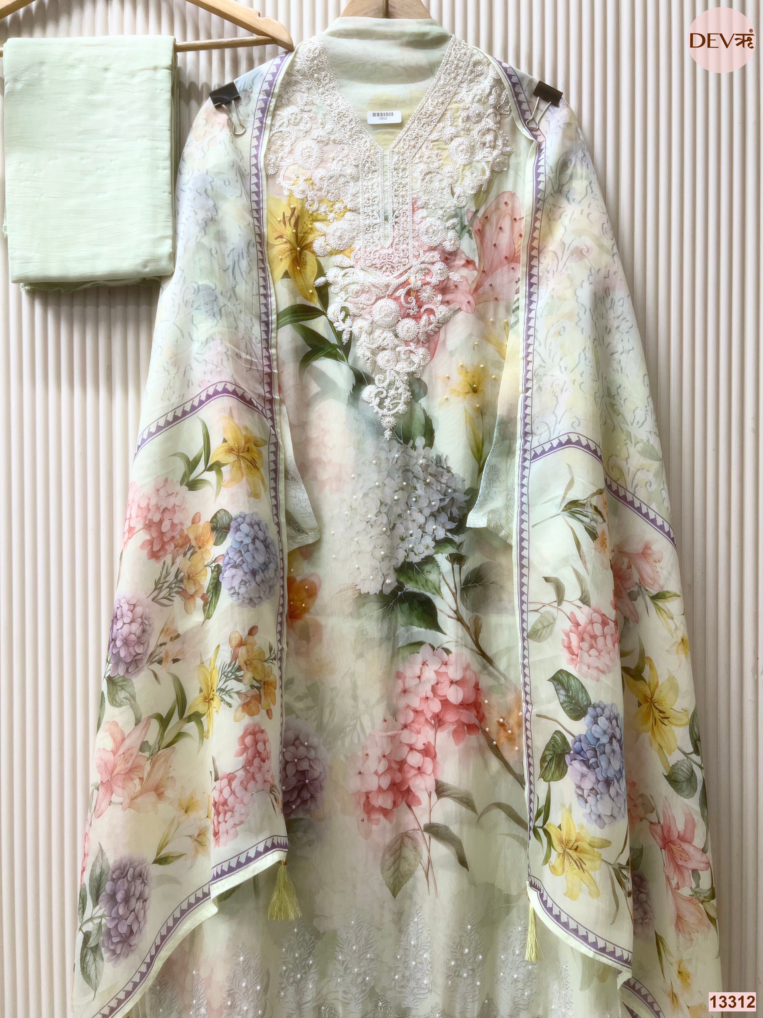 Mint Organza Printed Unstitched 3-Piece Suit (Devri – D.No 13312)