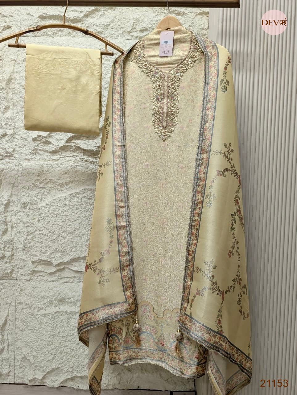 Cream Pure Banarasi Woven Silk Printed Unstitched 3-Piece Suit (Devri – D.No 21153)