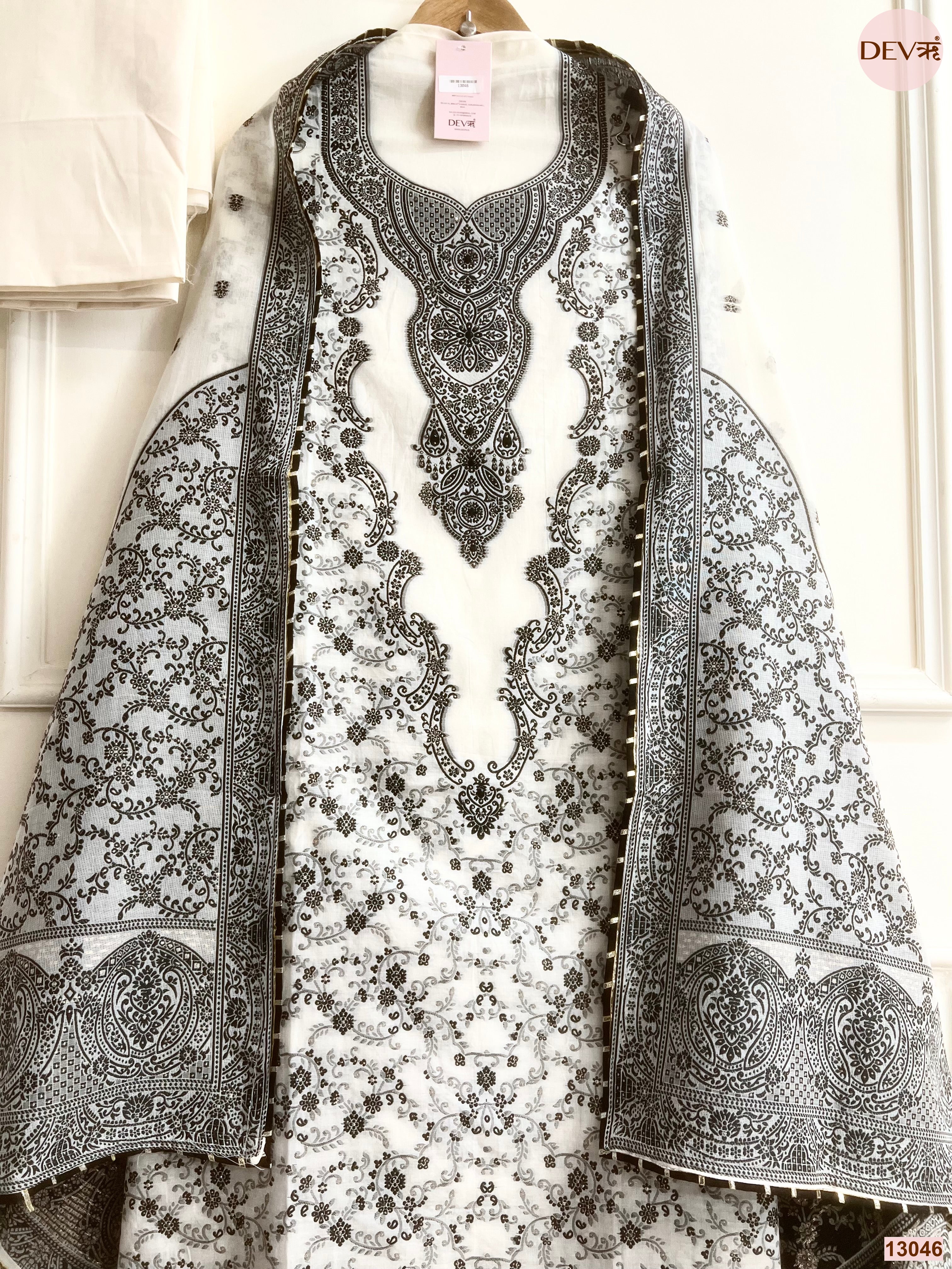 White Cotton Jamdani Printed Unstitched 3-Piece Suit (Devri – D.No 13046)