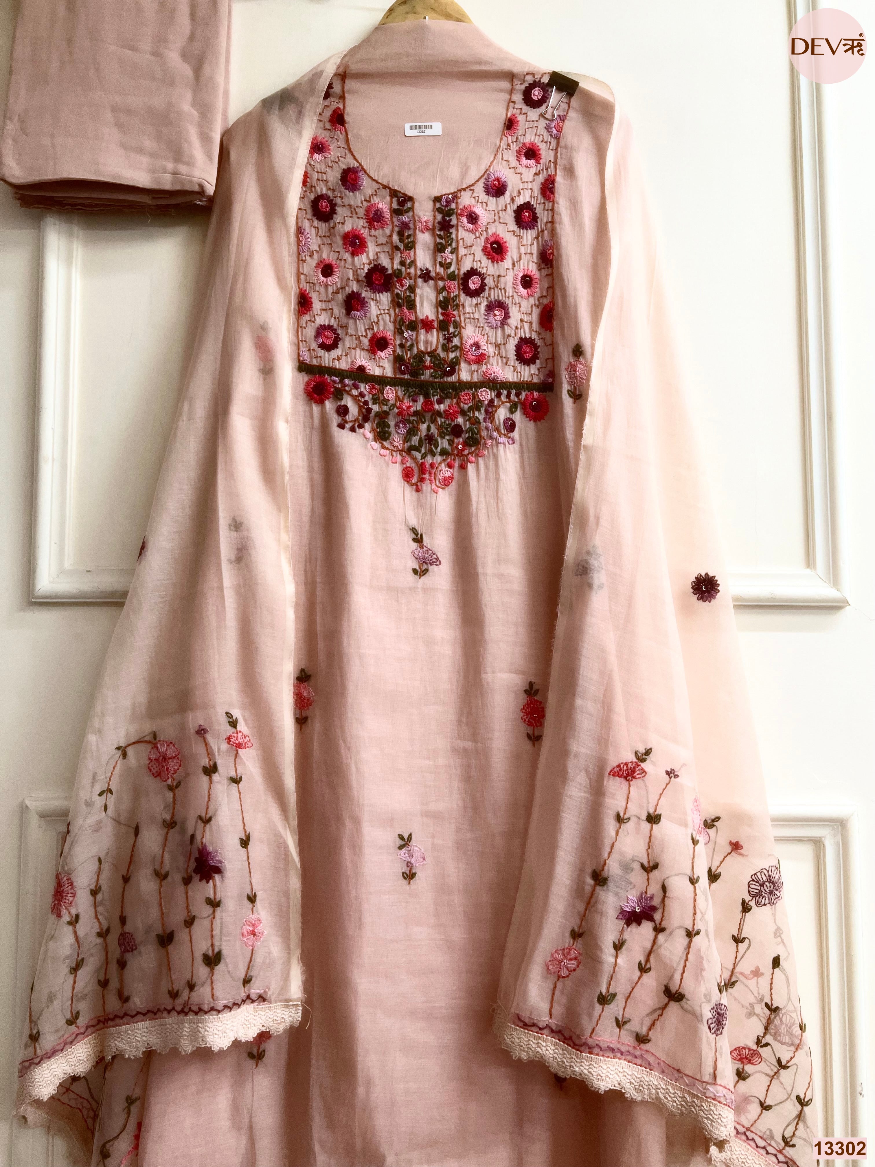 Peach Mul Chanderi Embroidered Unstitched 3-Piece Suit (Devri – D.No 13302)