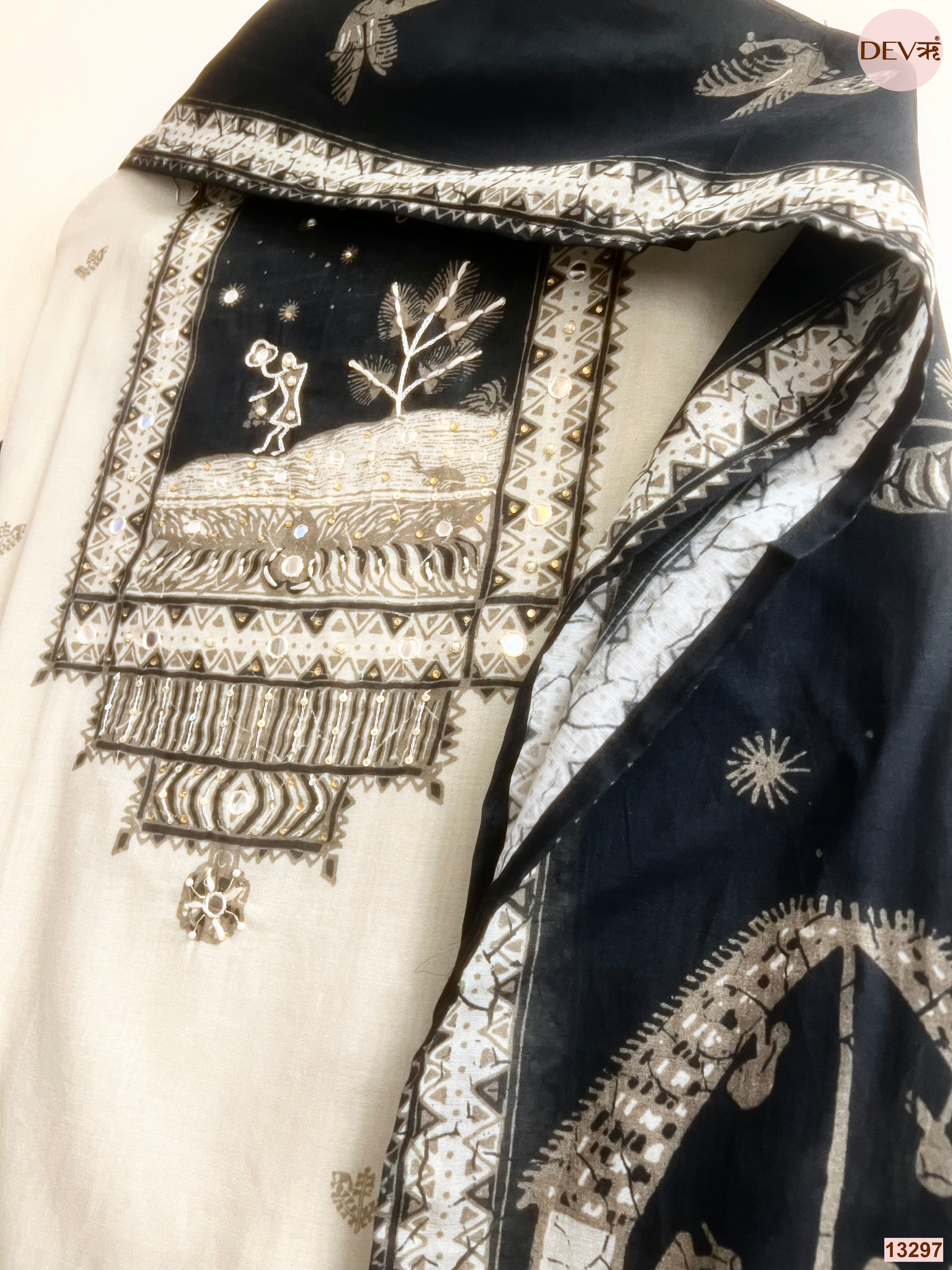 Cream Mul Cotton Printed Unstitched 3-Piece Suit (Devri – D.No 13297)