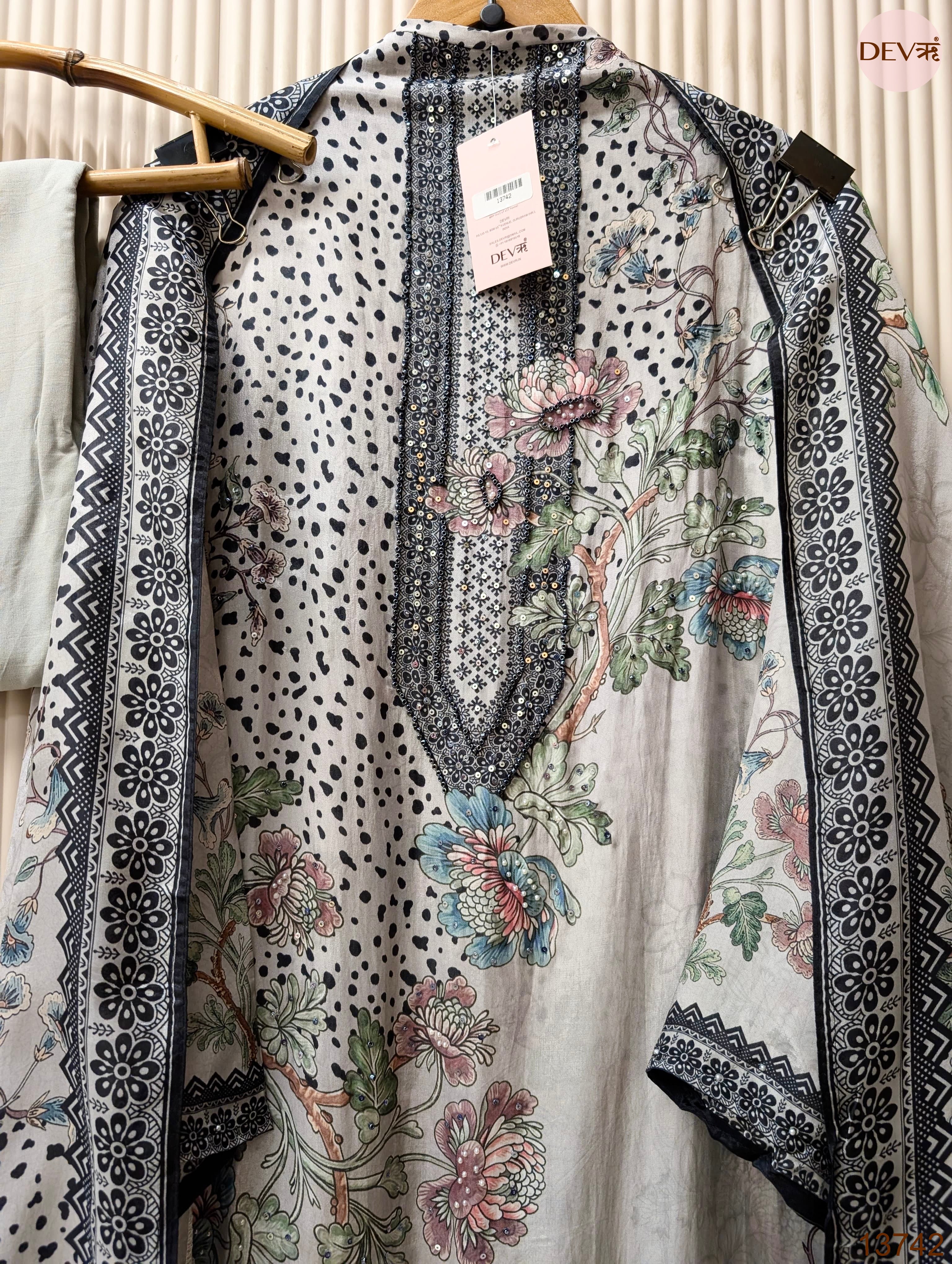 Grey Muslin Blend Printed Unstitched 3-Piece Suit (Devri – D.No 13742)