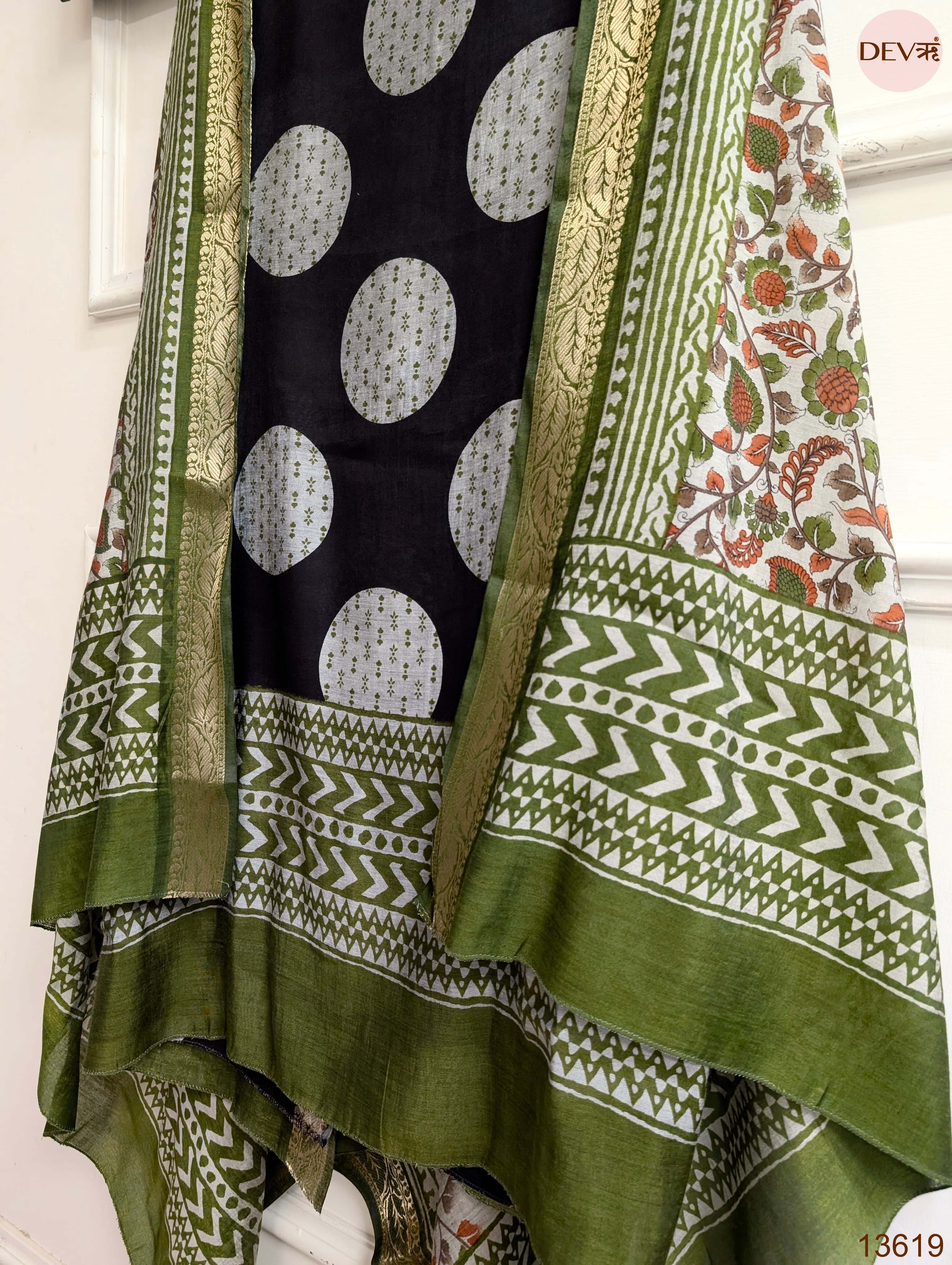 Black Maheshwari Silk Printed Unstitched 3-Piece Suit (Devri – D.No 13619)