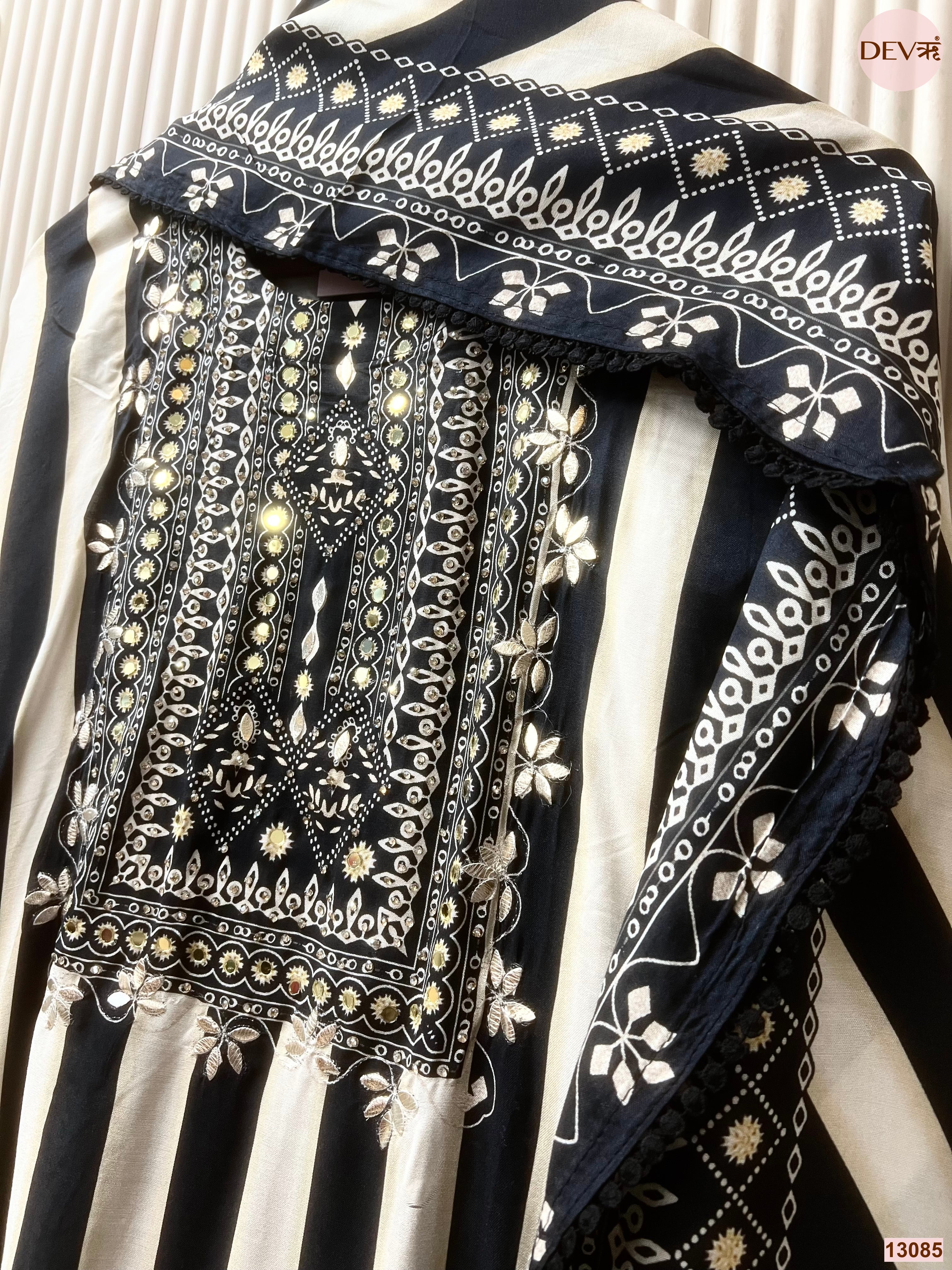 Black Muslin Printed Unstitched 3-Piece Suit (Devri – D.No 13085)