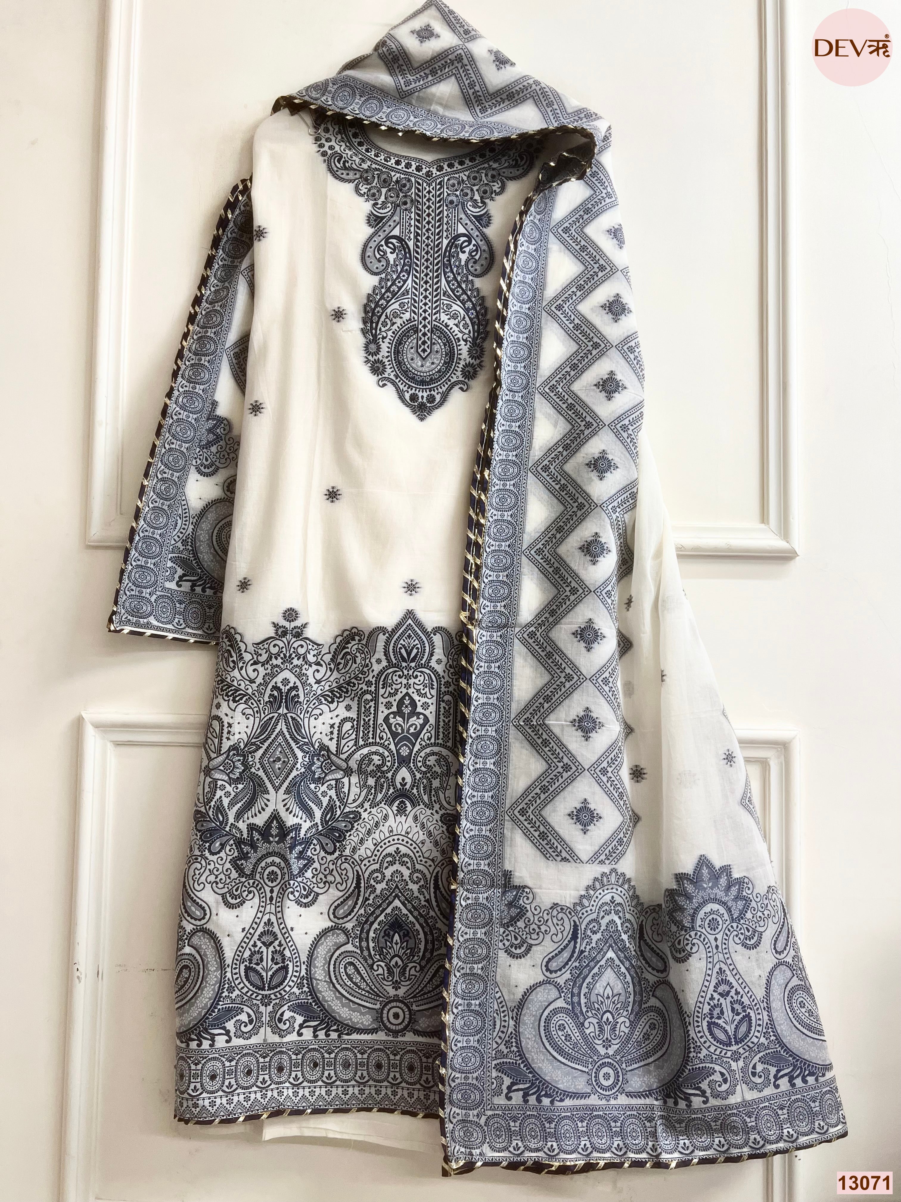 Off White Jamdani Cotton Printed Unstitched 3-Piece Suit (Devri – D.No 13071)