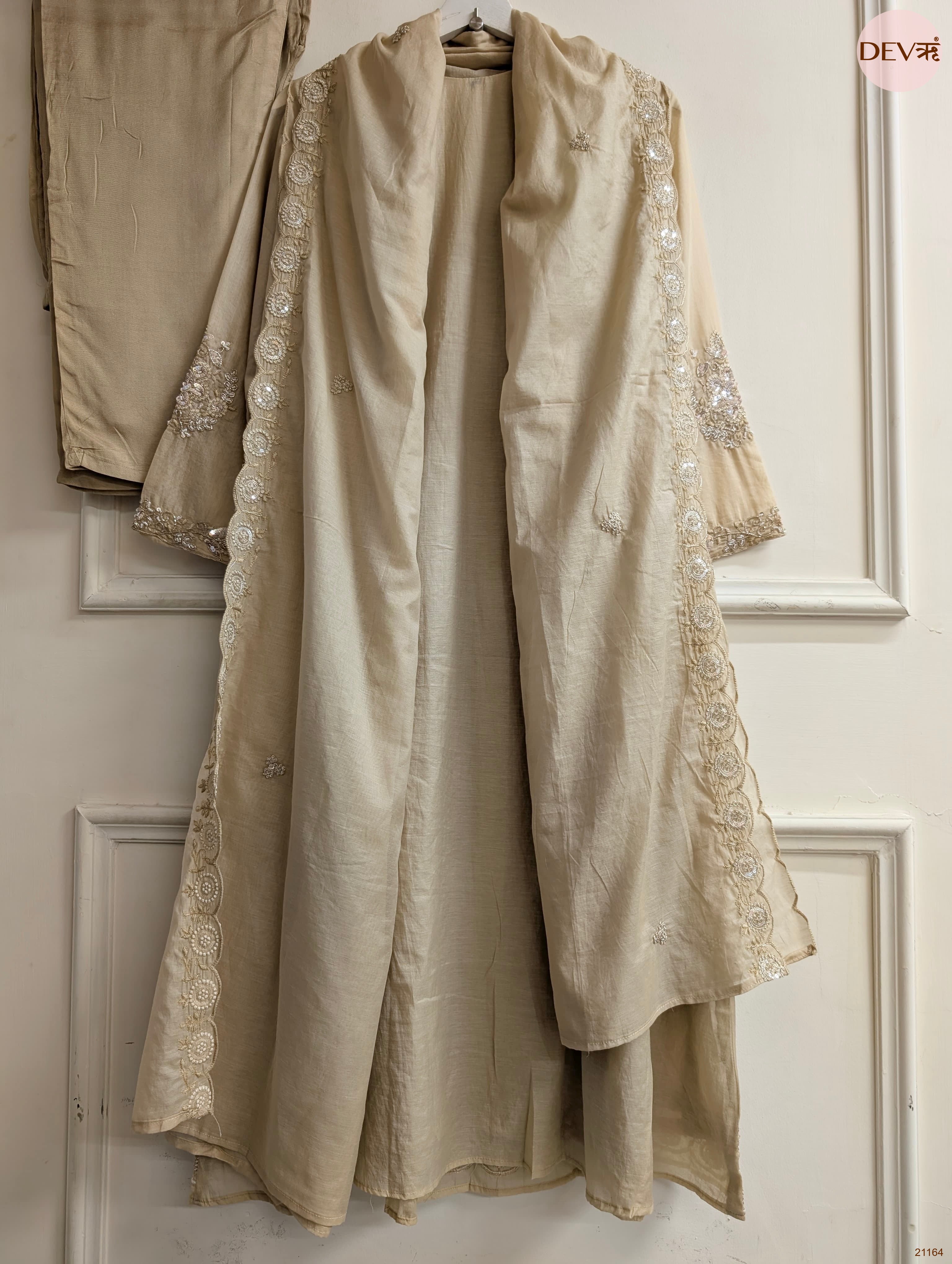 Mehr Mul Chanderi Embroidered Beige 3-Piece Set (Devri – D.No 21164)