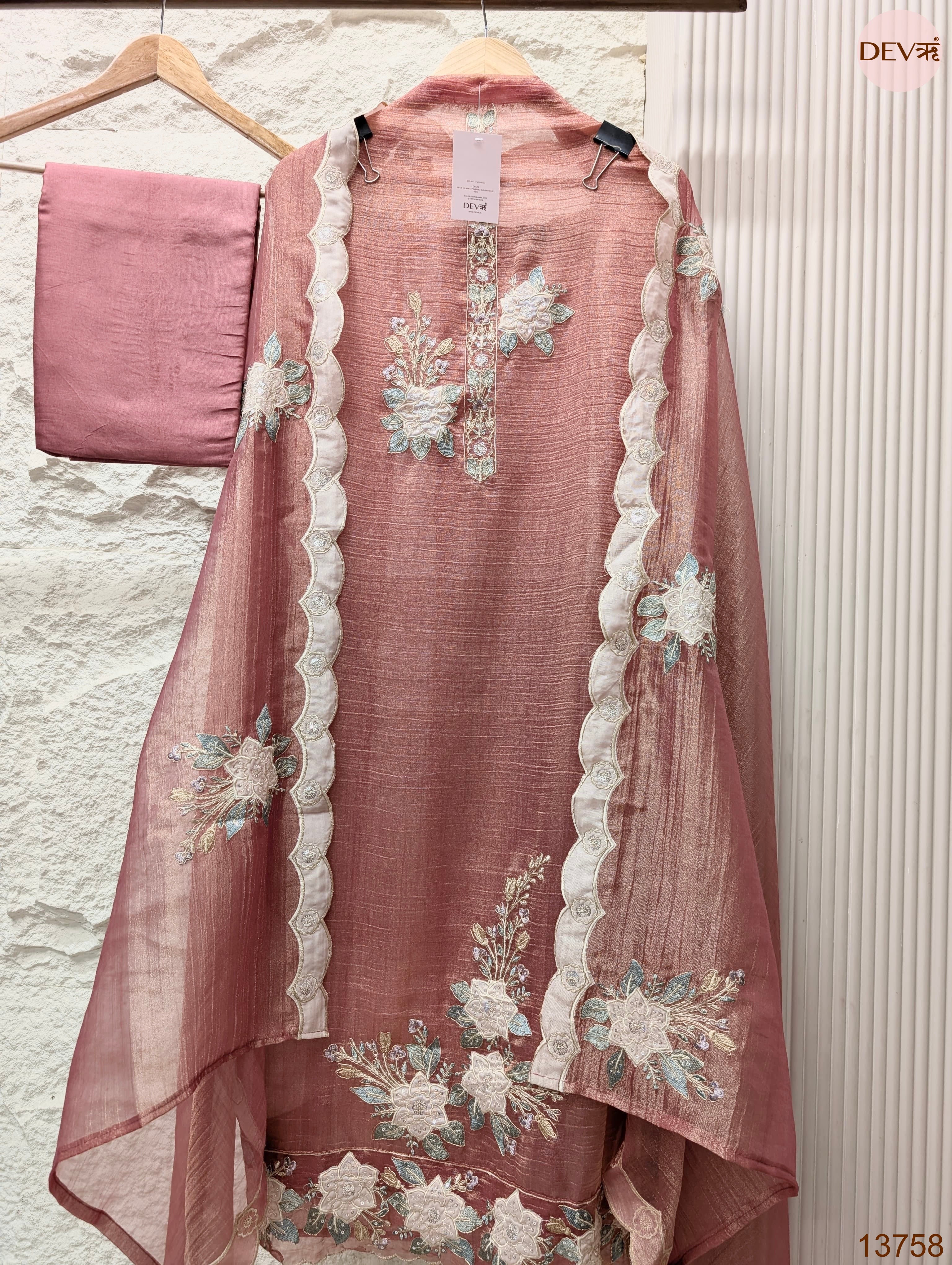 Pink Tissue Crush Silk Embroidered Unstitched 3-Piece Suit (Devri – D.No 13758)
