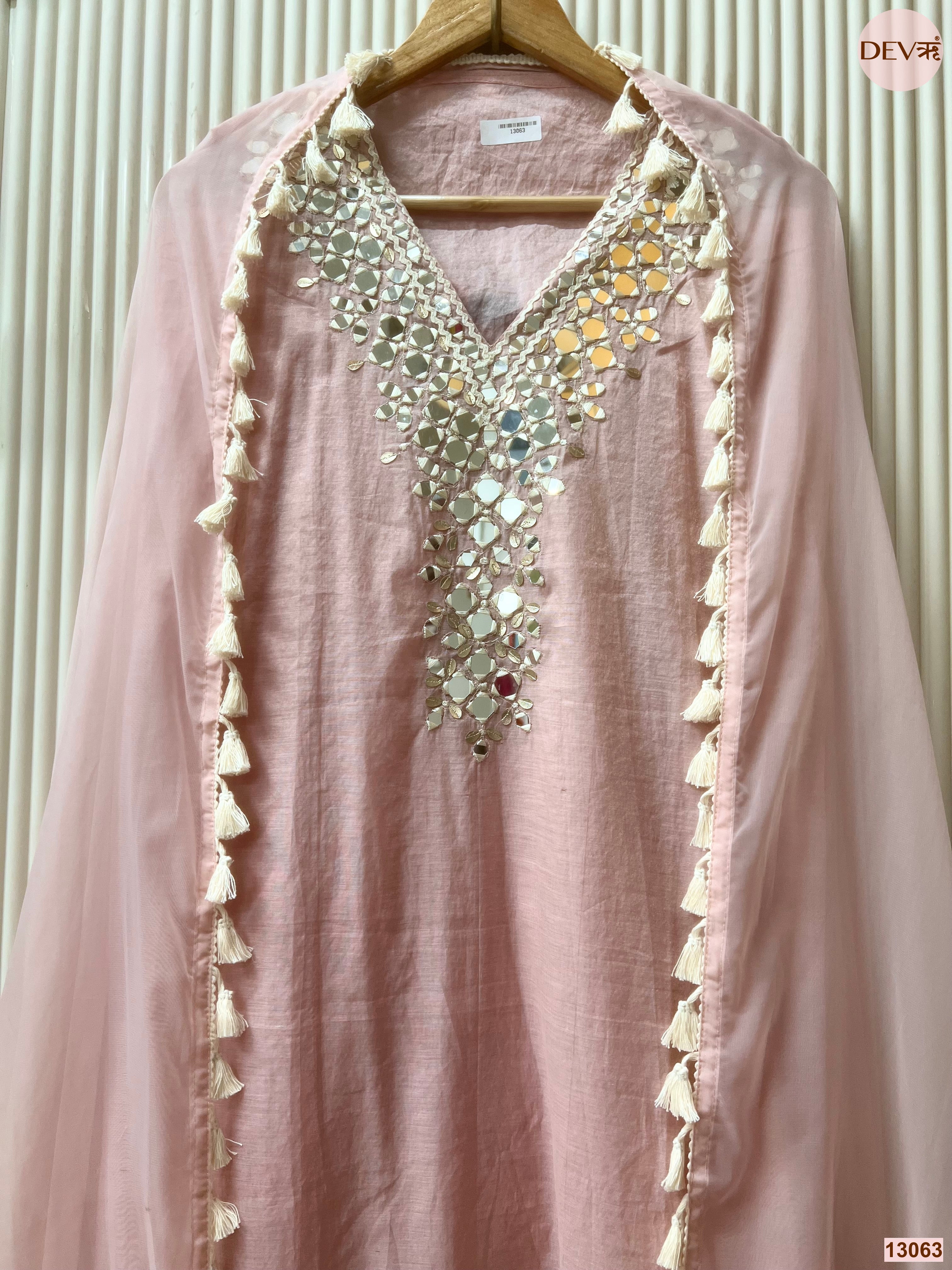 Pink Mul Cotton Hand Unstitched 3-Piece Suit 13063