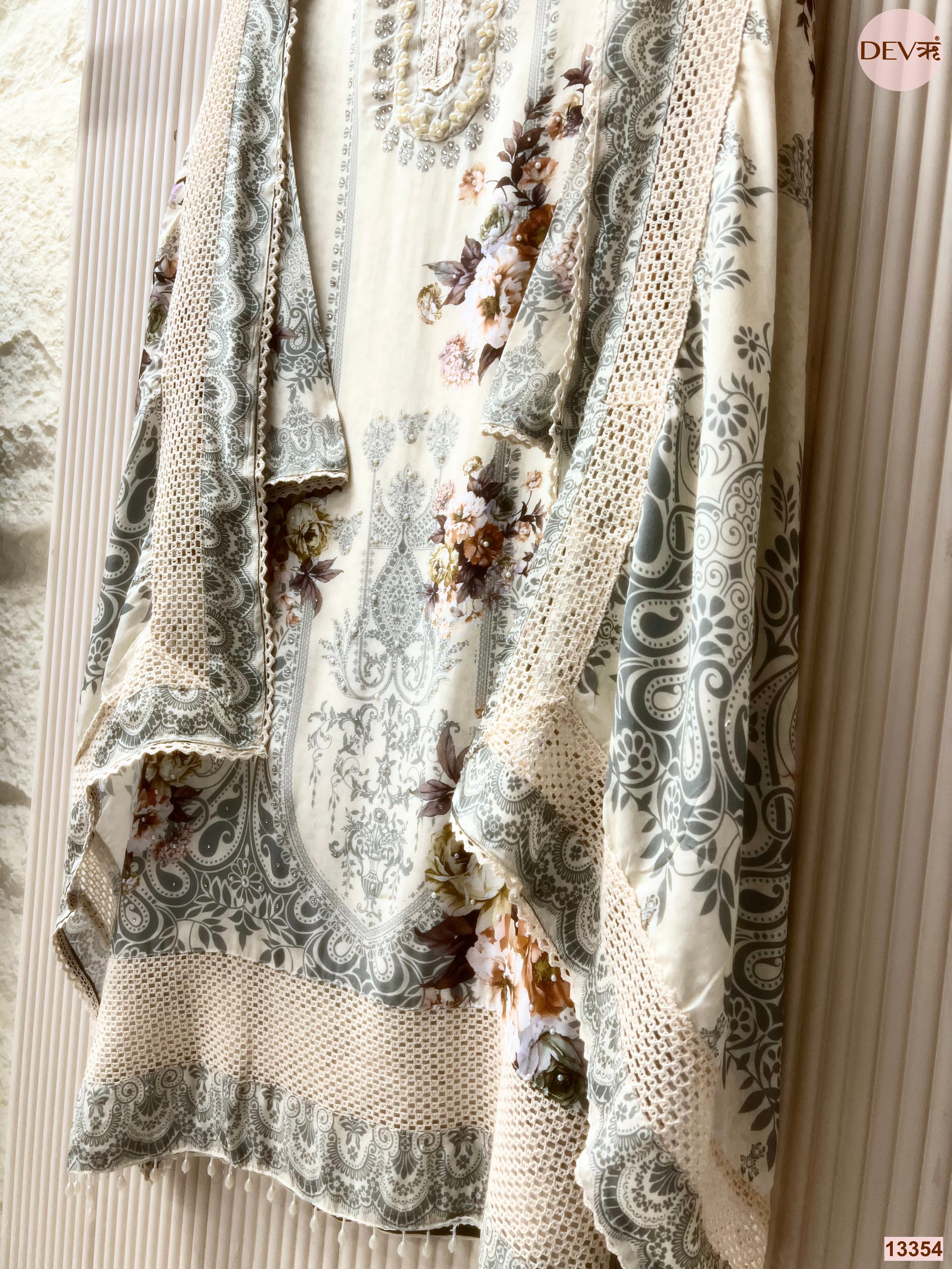 Cream Muslin Printed Unstitched 3-Piece Suit (Devri – D.No 13354)