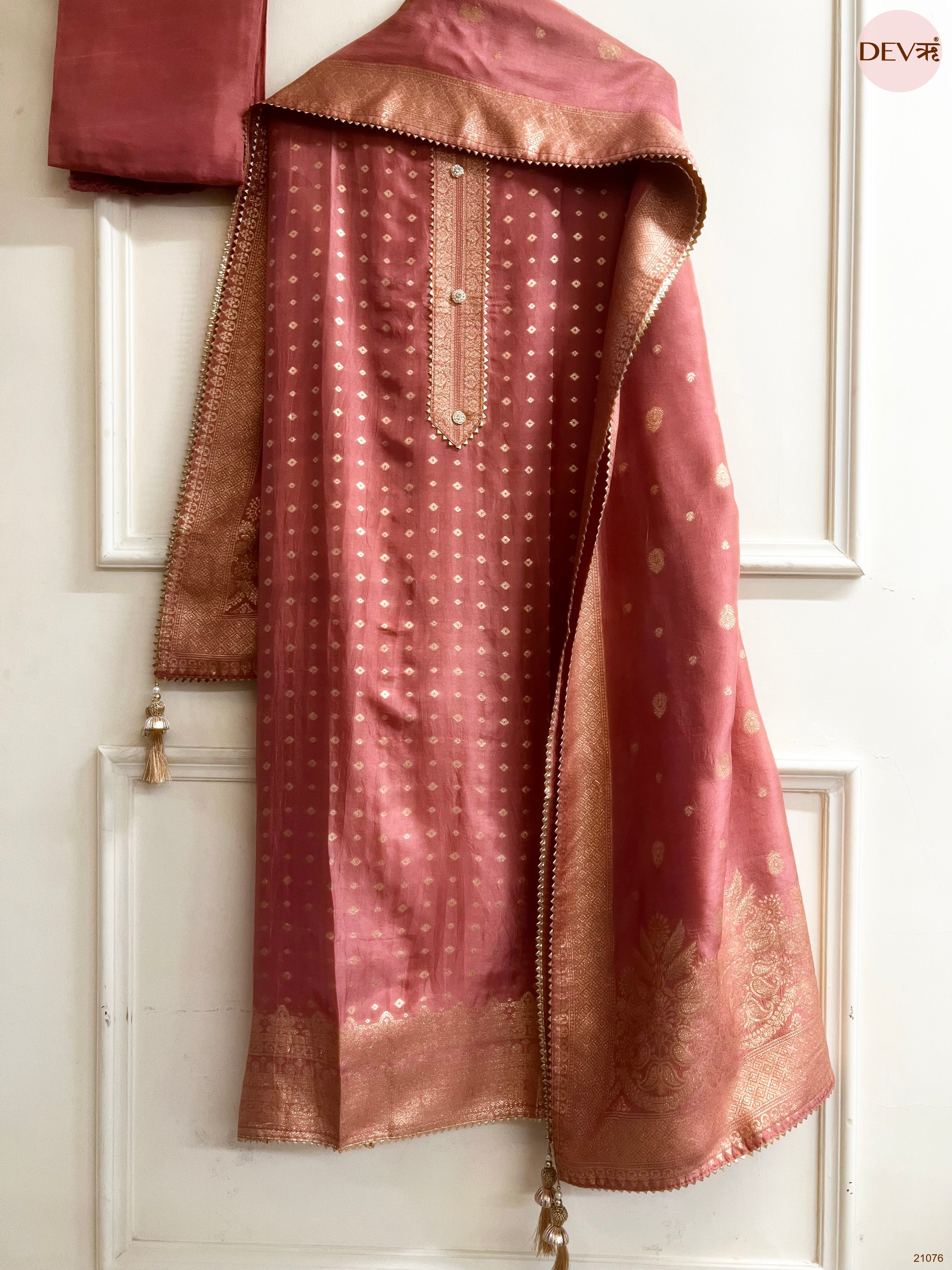 Pink Pure Viscose Dola Silk Printed Unstitched 3-Piece Suit (Devri – D.No 21076)
