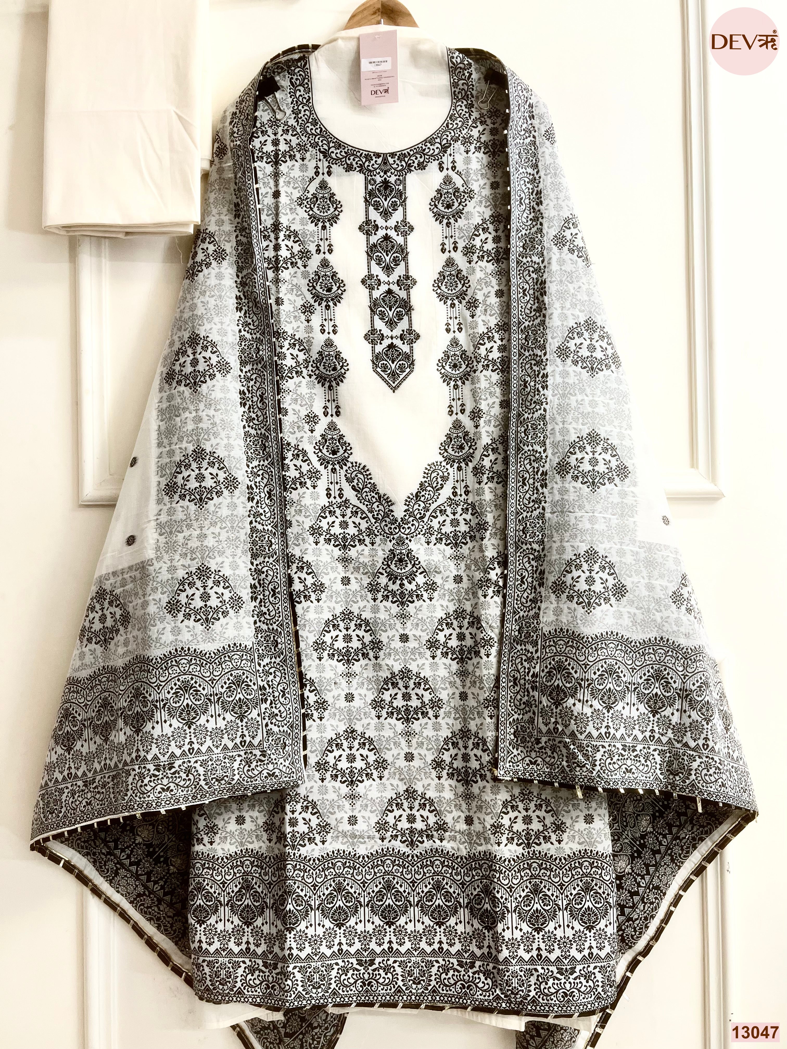 White Cotton Jamdani Printed Unstitched 3-Piece Suit (Devri – D.No 13047)
