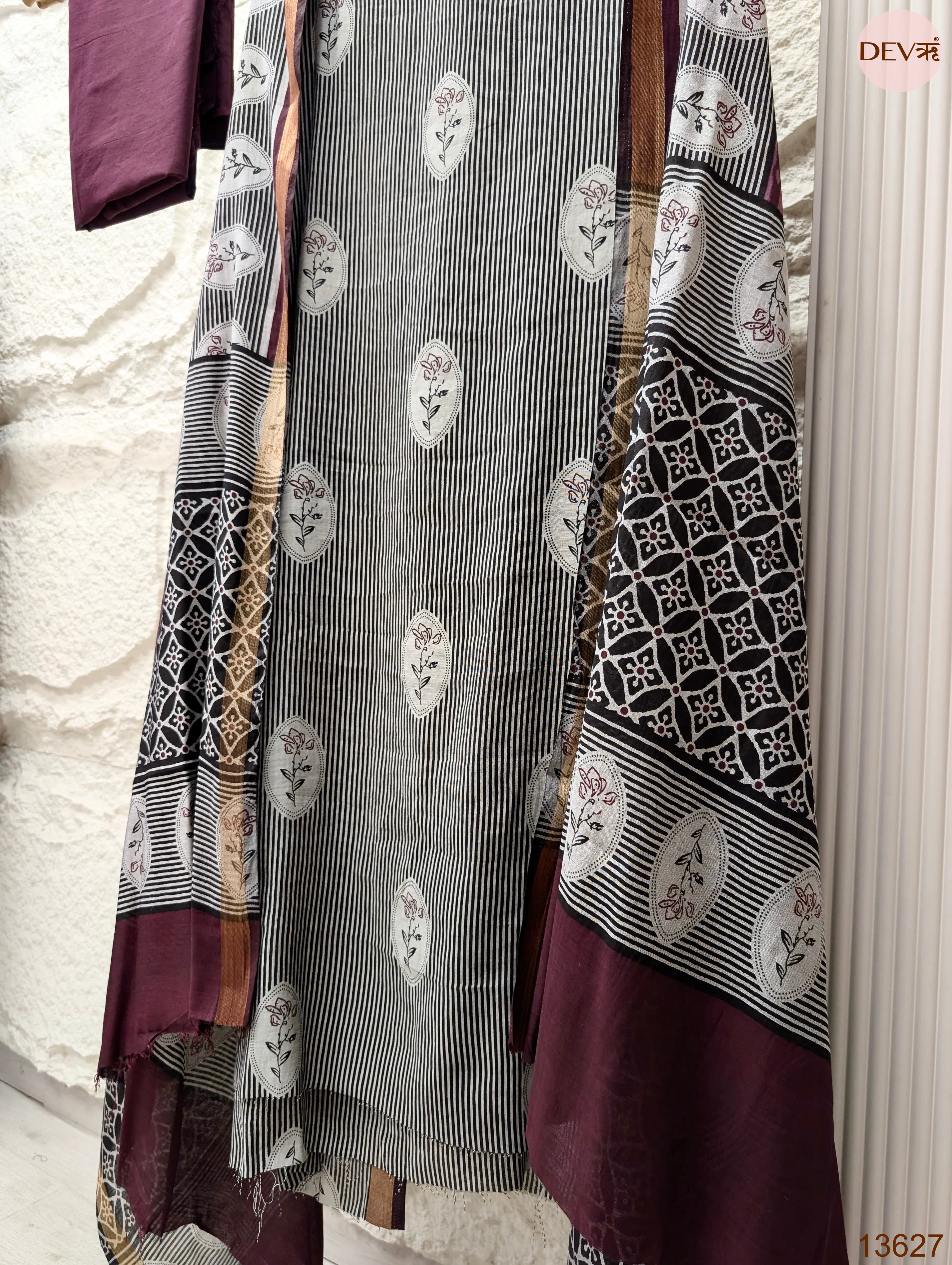 Black Maheshwari Silk Printed Unstitched 3-Piece Suit (Devri – D.No 13627)
