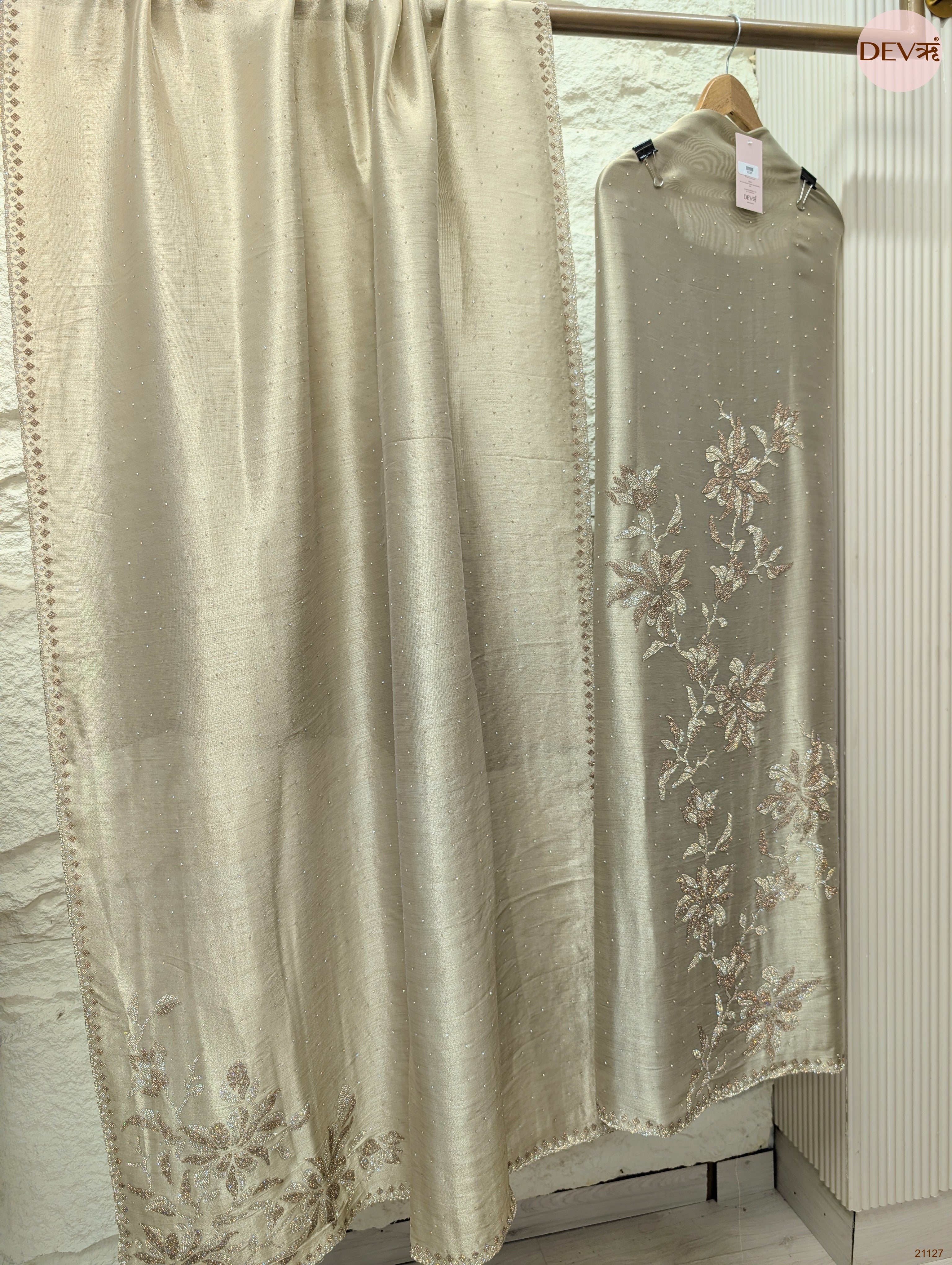 Beige Pure Giraffe Silk Printed Unstitched 3-Piece Suit (Devri – D.No 21127)