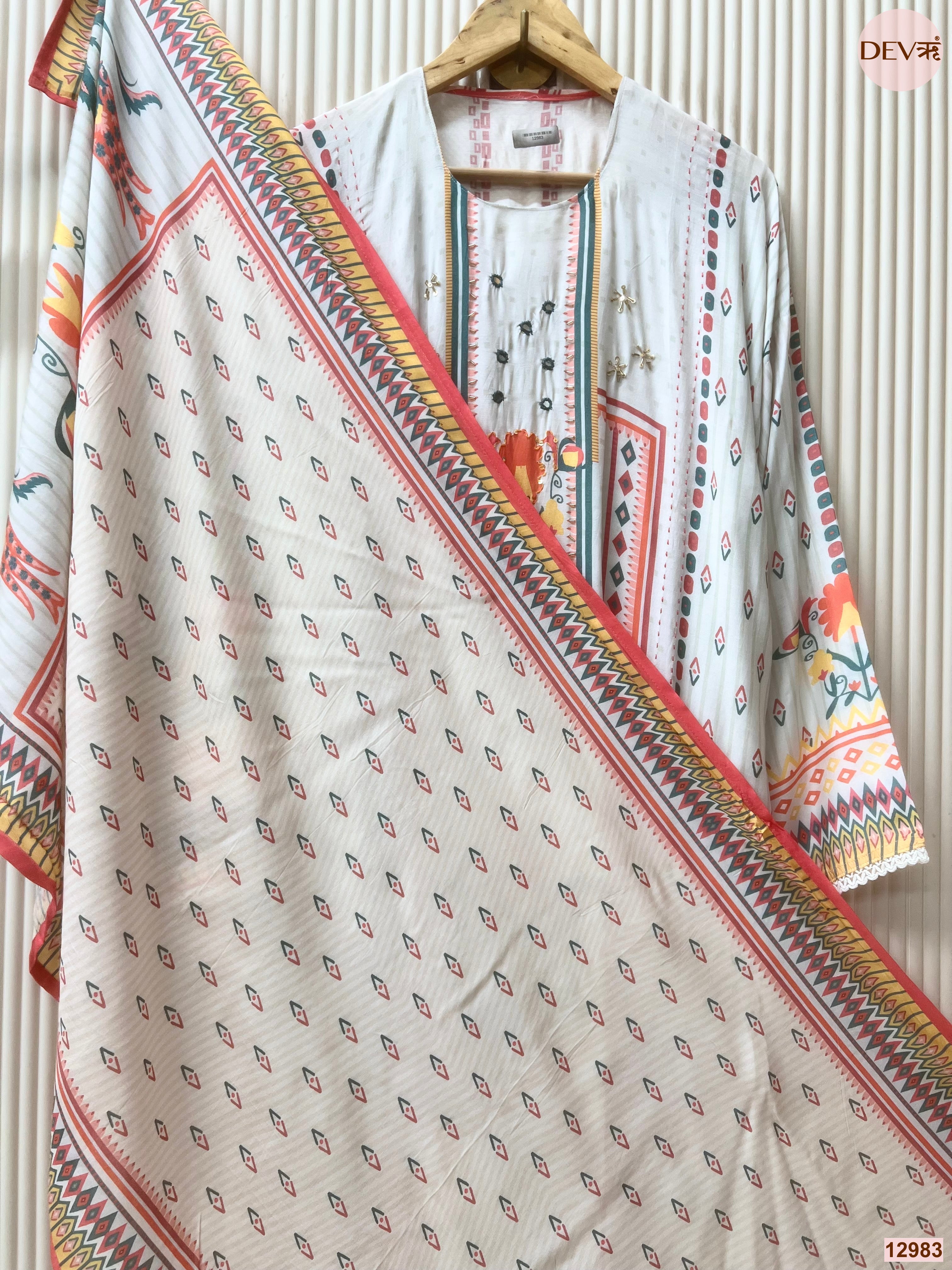 Off White Muslin Printed Unstitched 3-Piece Suit (Devri – D.No 12983)