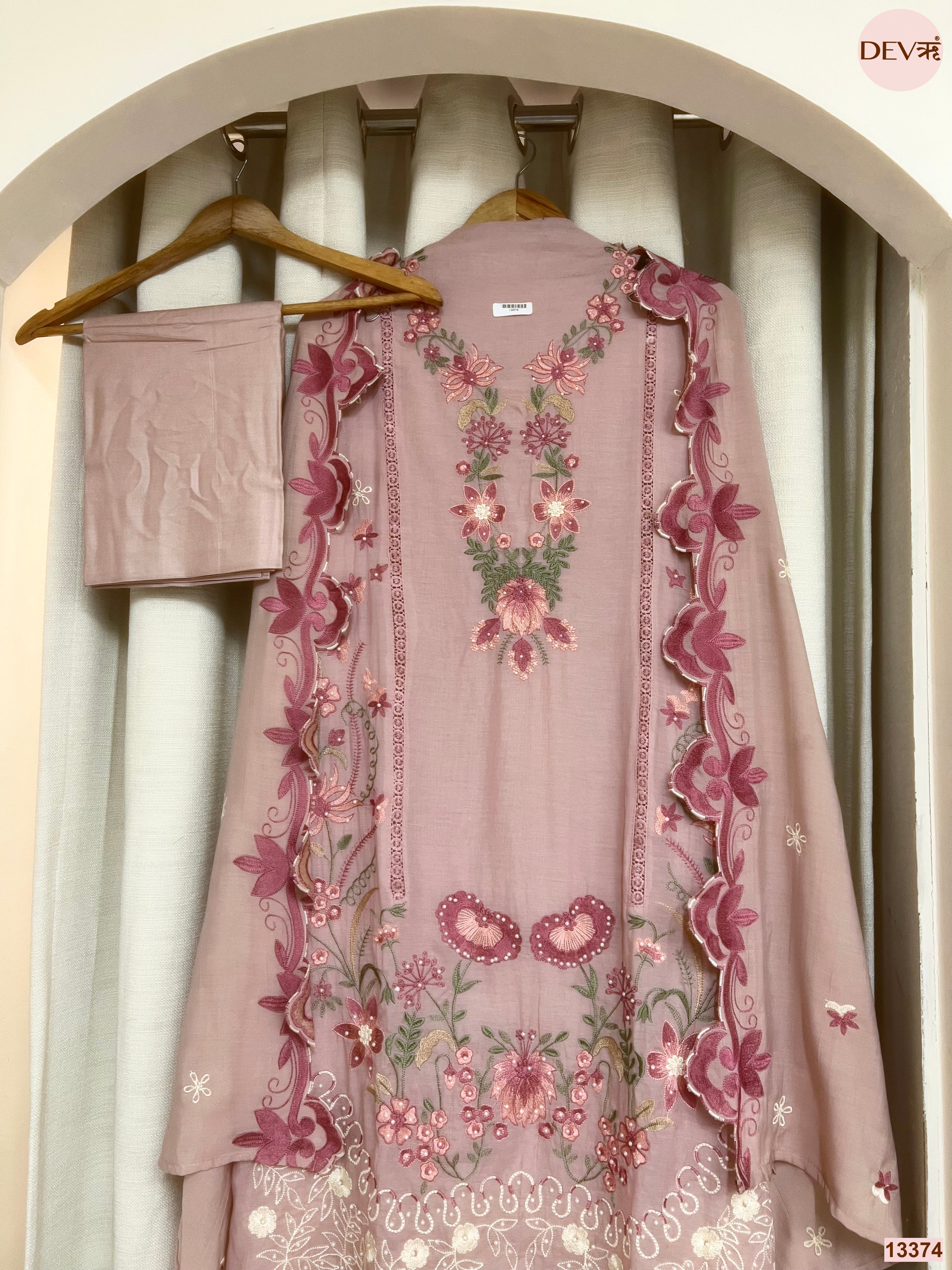 Pink Mul Cotton Embroidered Unstitched 3-Piece Suit (Devri – D.No 13374)