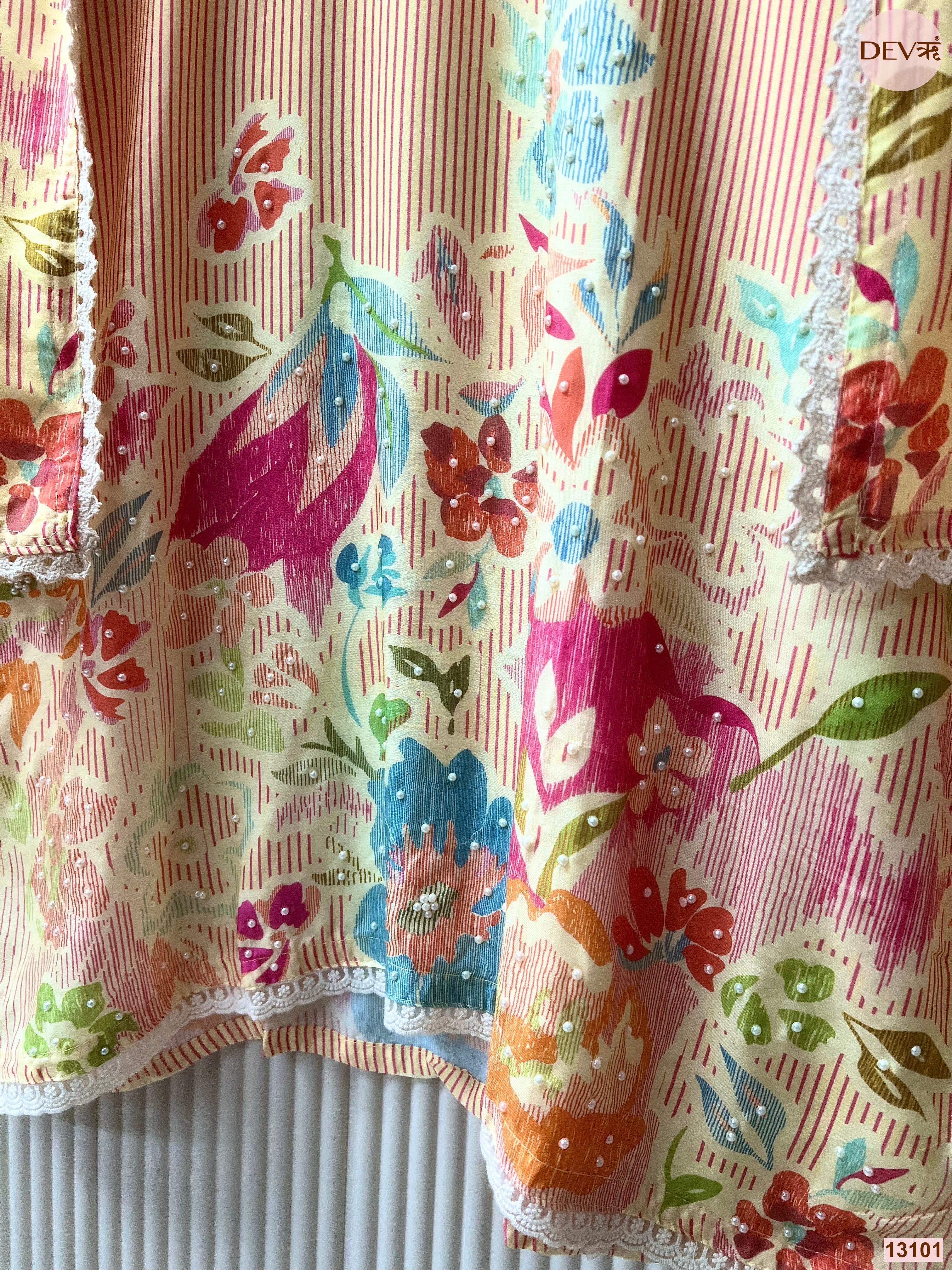 Peach Muslin Printed Unstitched 3-Piece Suit (Devri – D.No 13101)