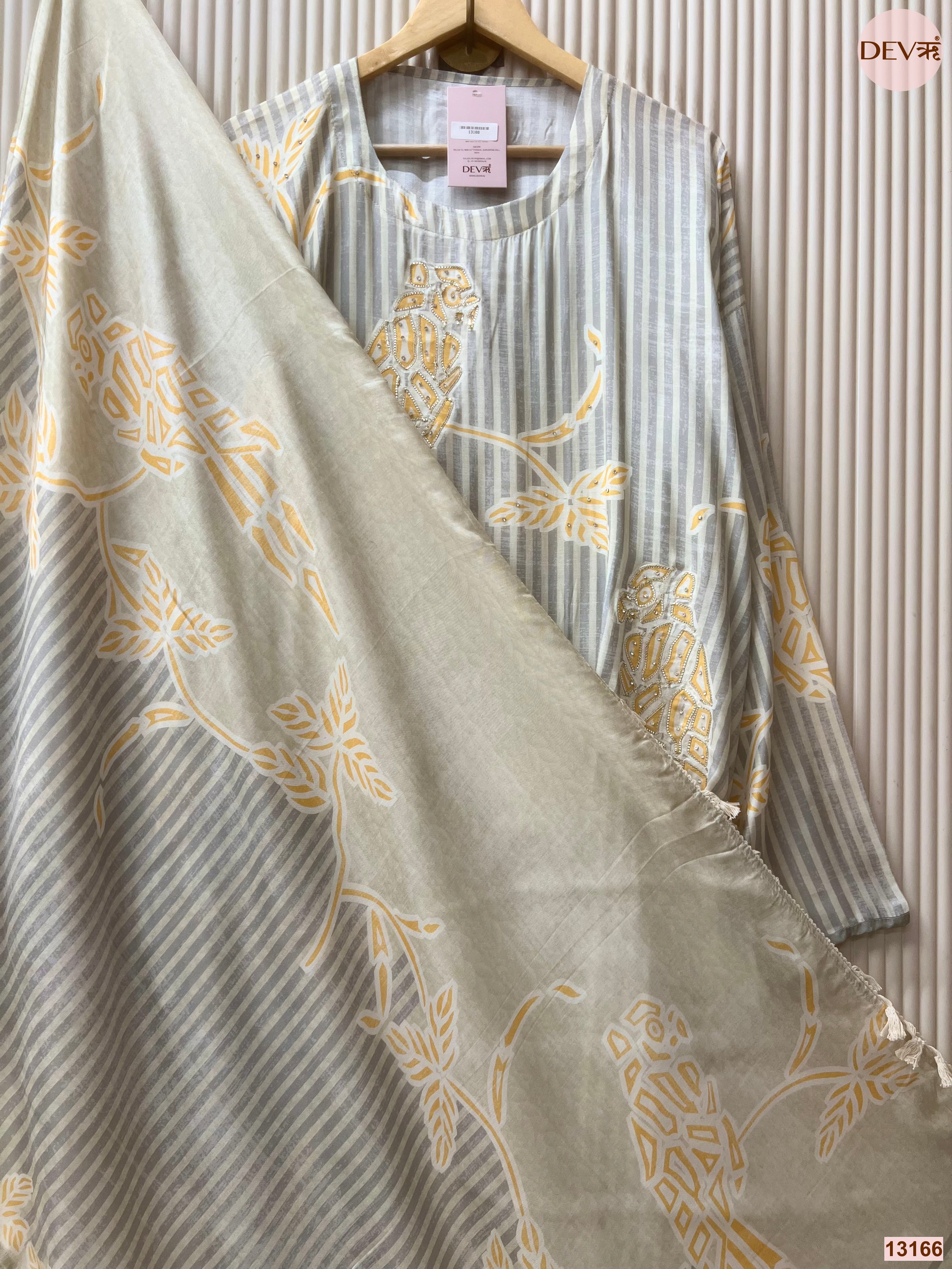 Grey Muslin Printed Unstitched 3-Piece Suit (Devri – D.No 13166)