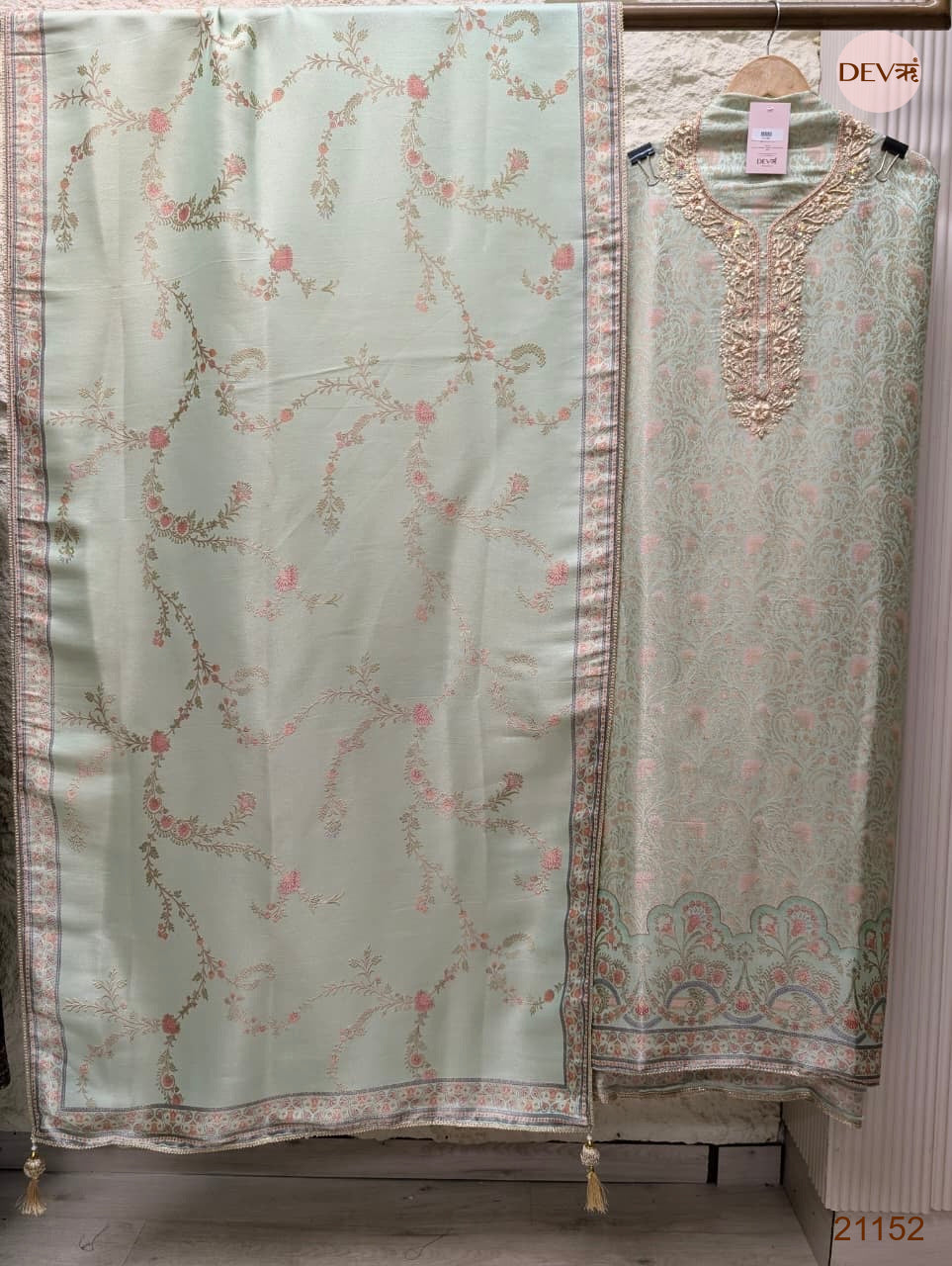 Mint Pure Banarasi Woven Silk Embroidered Unstitched 3-Piece Suit (Devri – D.No 21152)