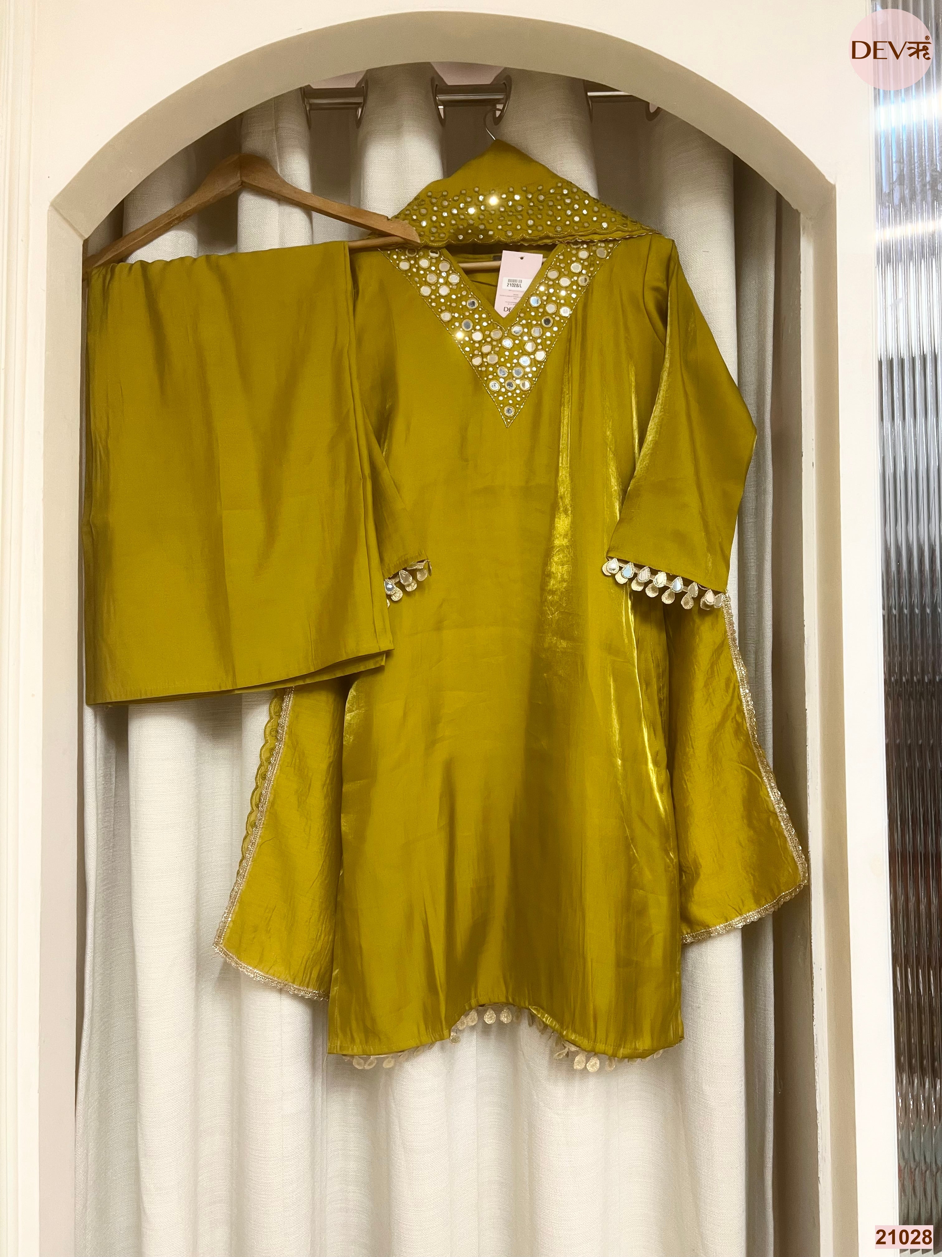 Zarmin Crepe Embroidered Mustard 3-Piece Set (Devri – D.No 21028)