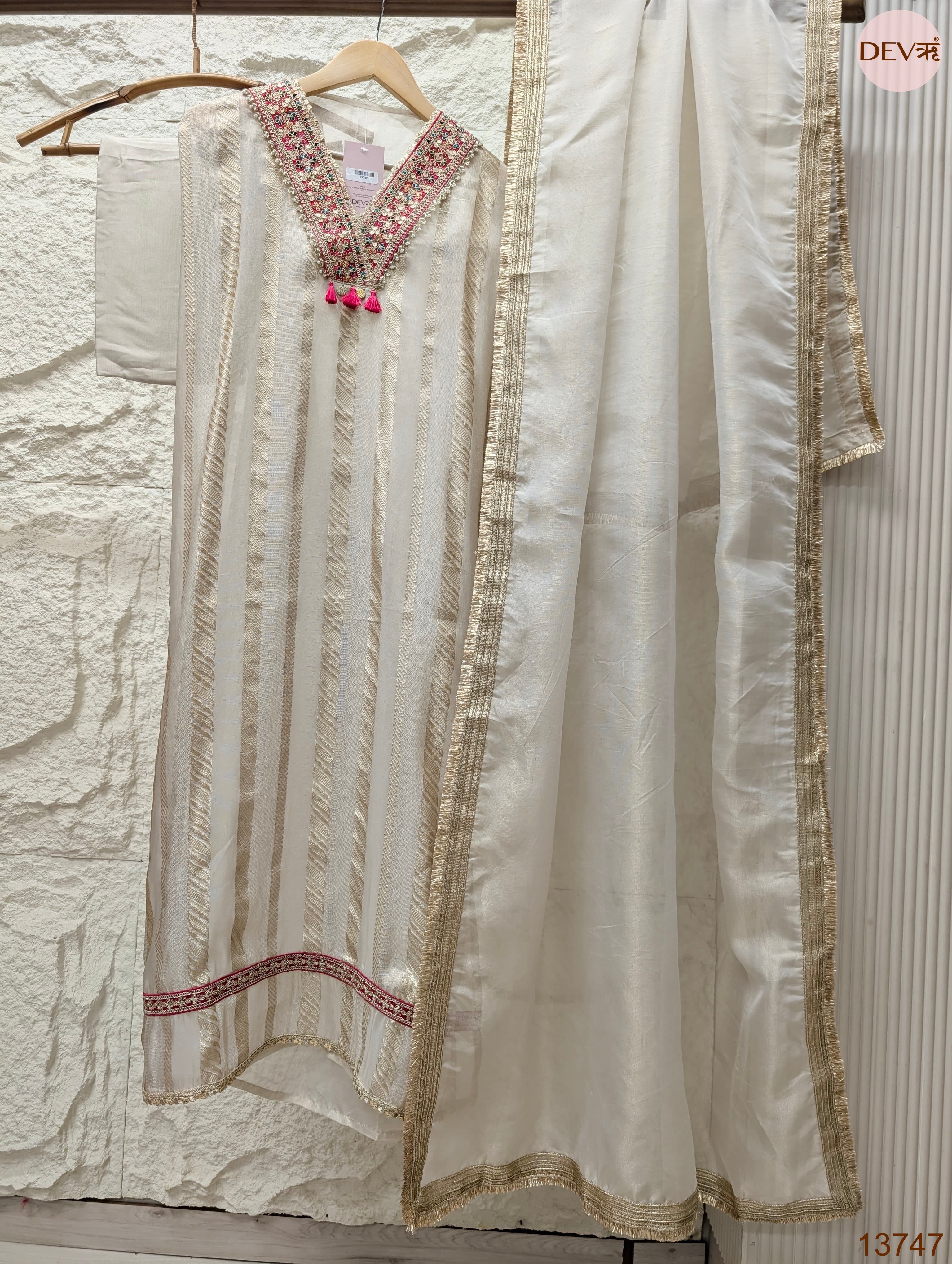 Off White Pure tissue silk Embroidered Unstitched 3-Piece Suit (Devri – D.No 13747)