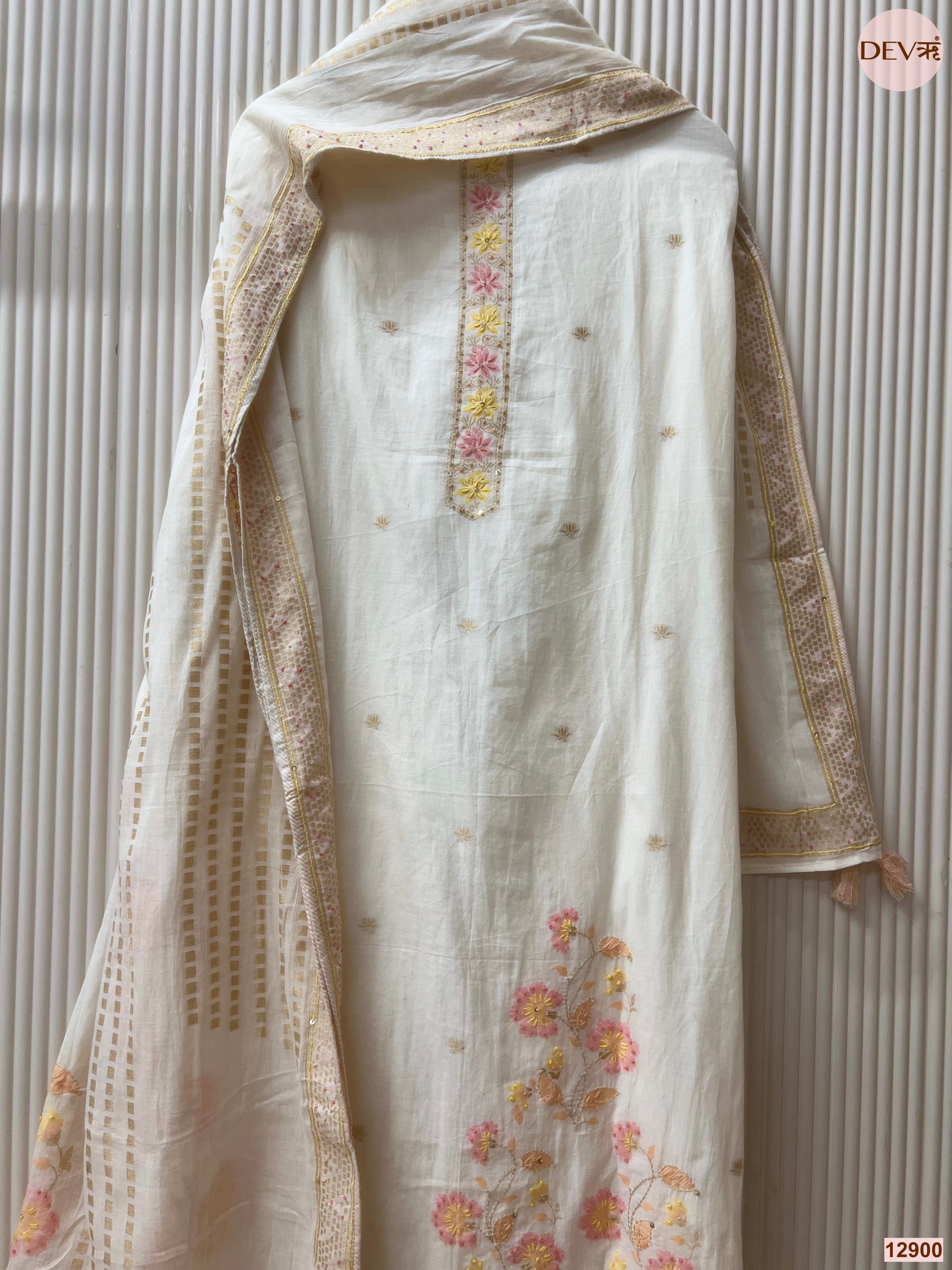 Off White Pure Jamdani Cotton Embroidered Unstitched 3-Piece Suit (Devri – D.No 12900)