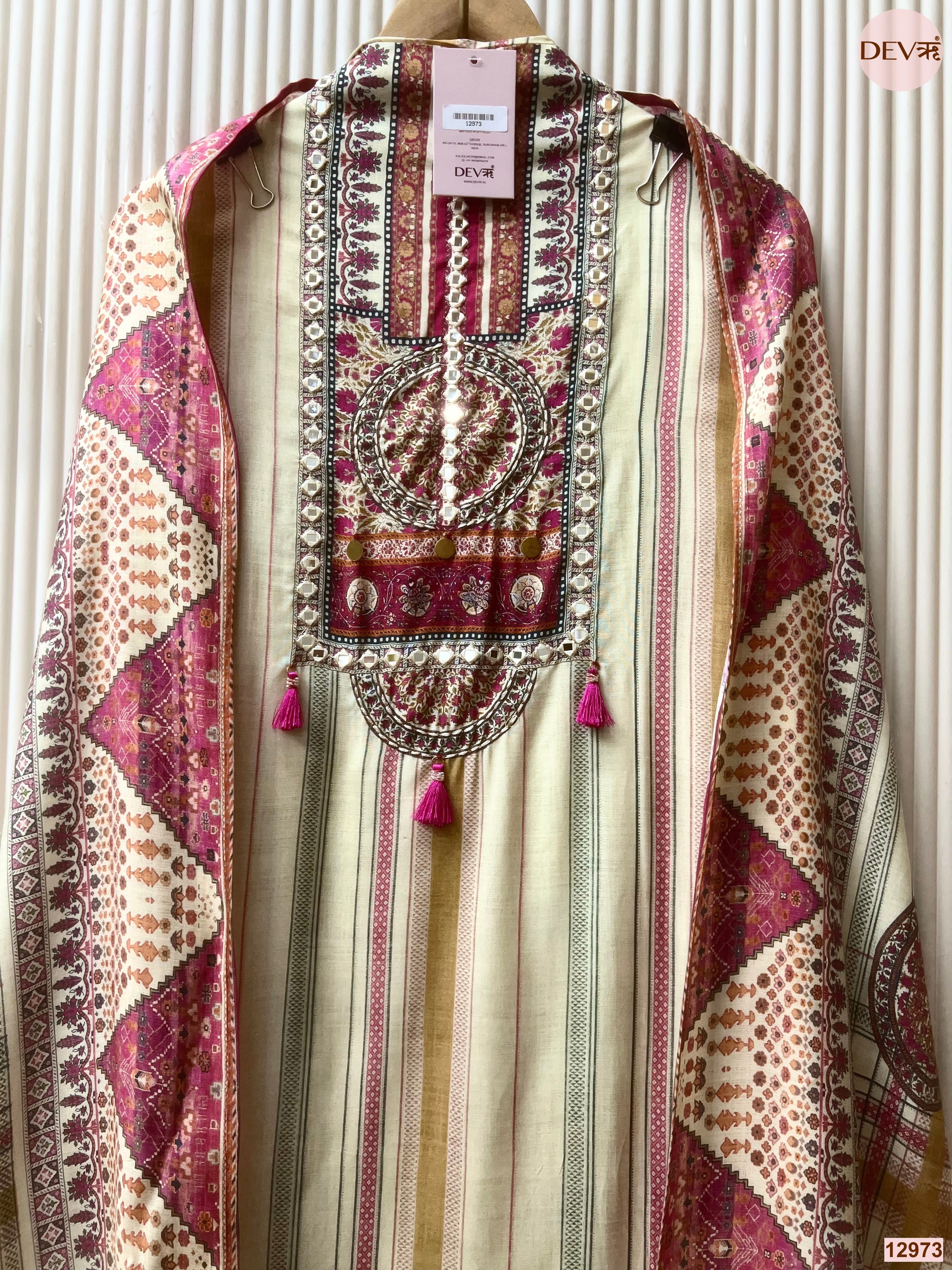 Cream Muslin Printed Unstitched 3-Piece Suit (Devri – D.No 12973)
