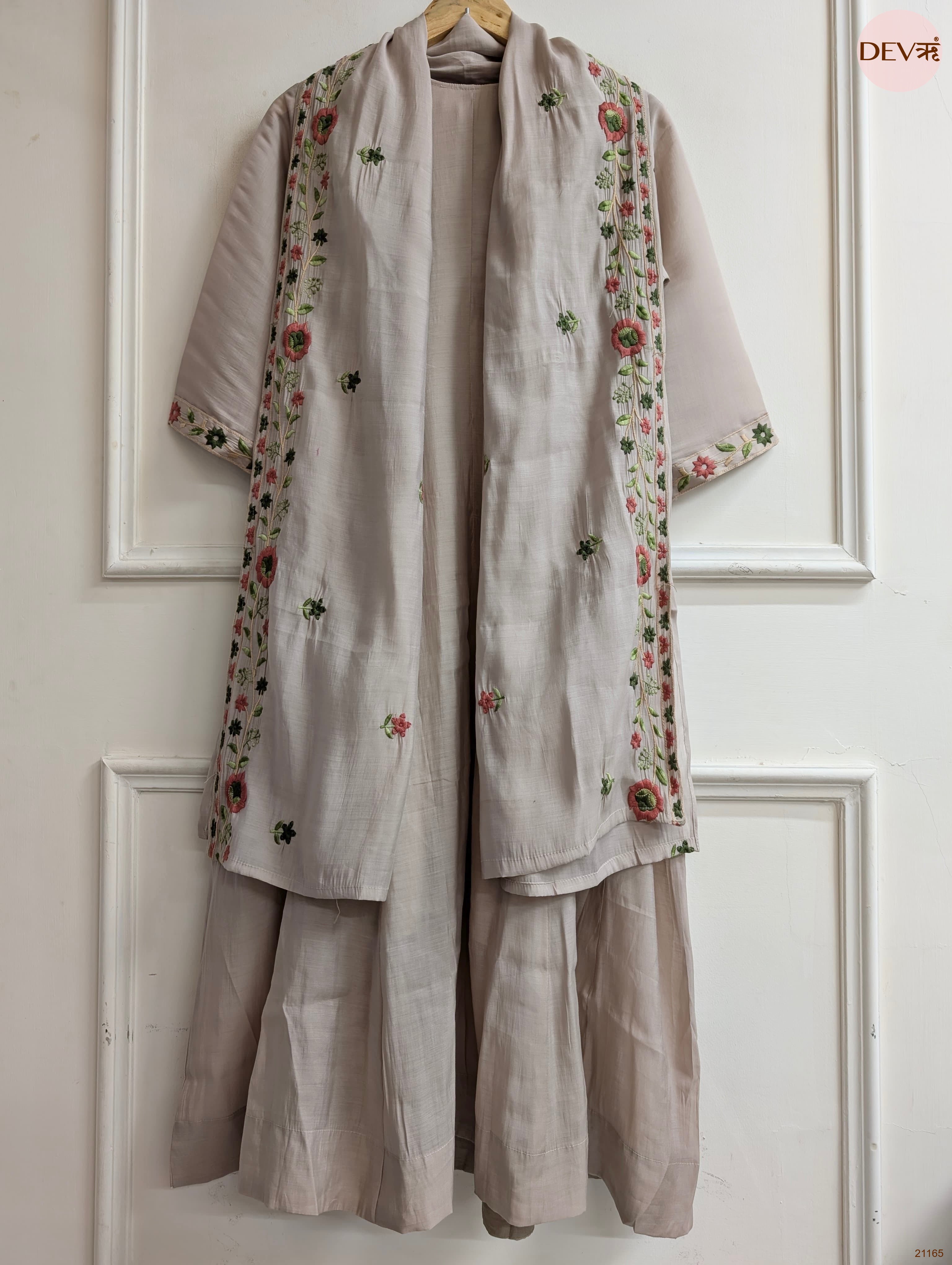 Gulnaar Mul Chanderi Embroidered Beige 3-Piece Set (Devri – D.No 21165)