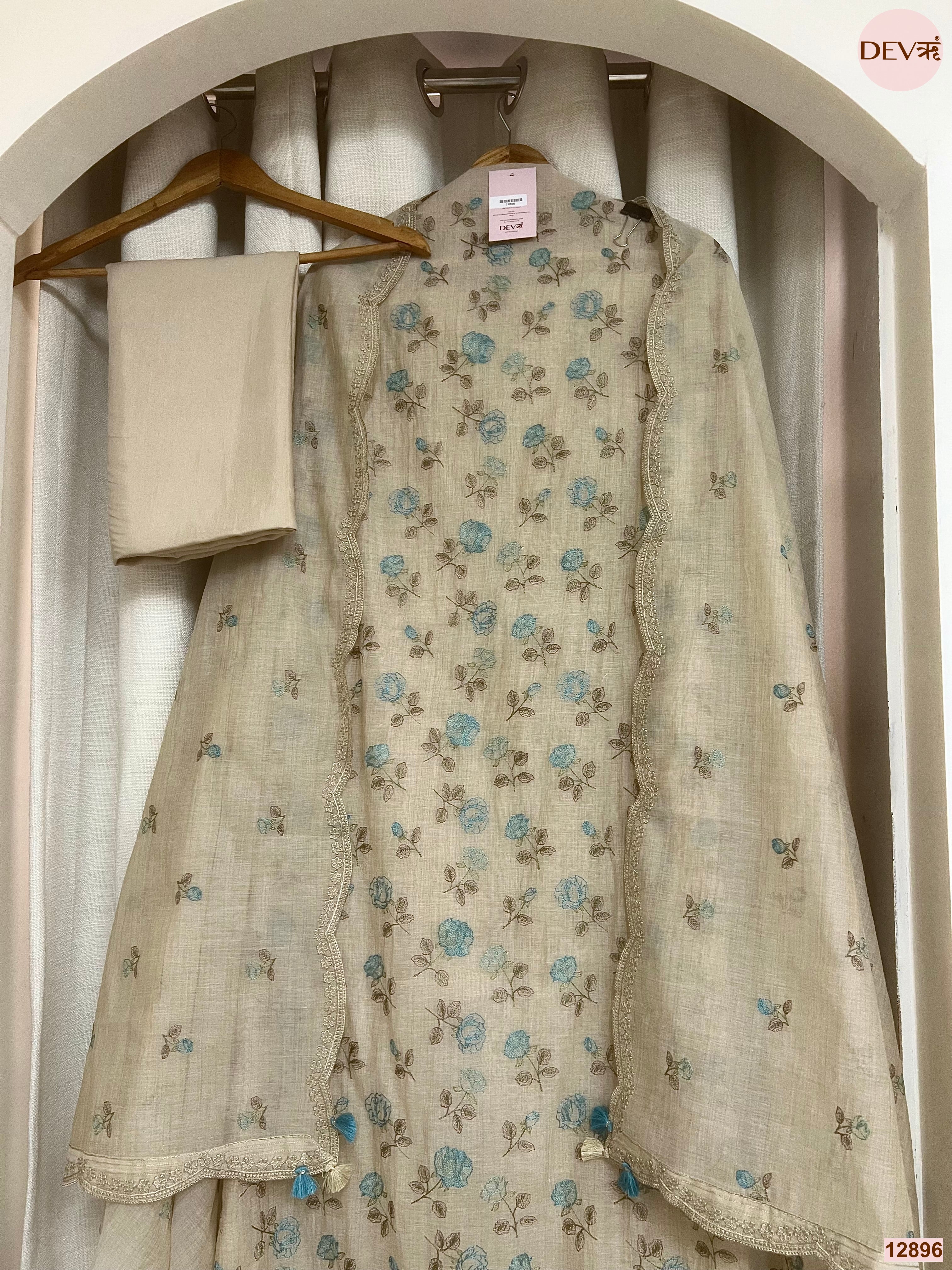 Beige Mul Chanderi Printed Unstitched 3-Piece Suit (Devri – D.No 12896)