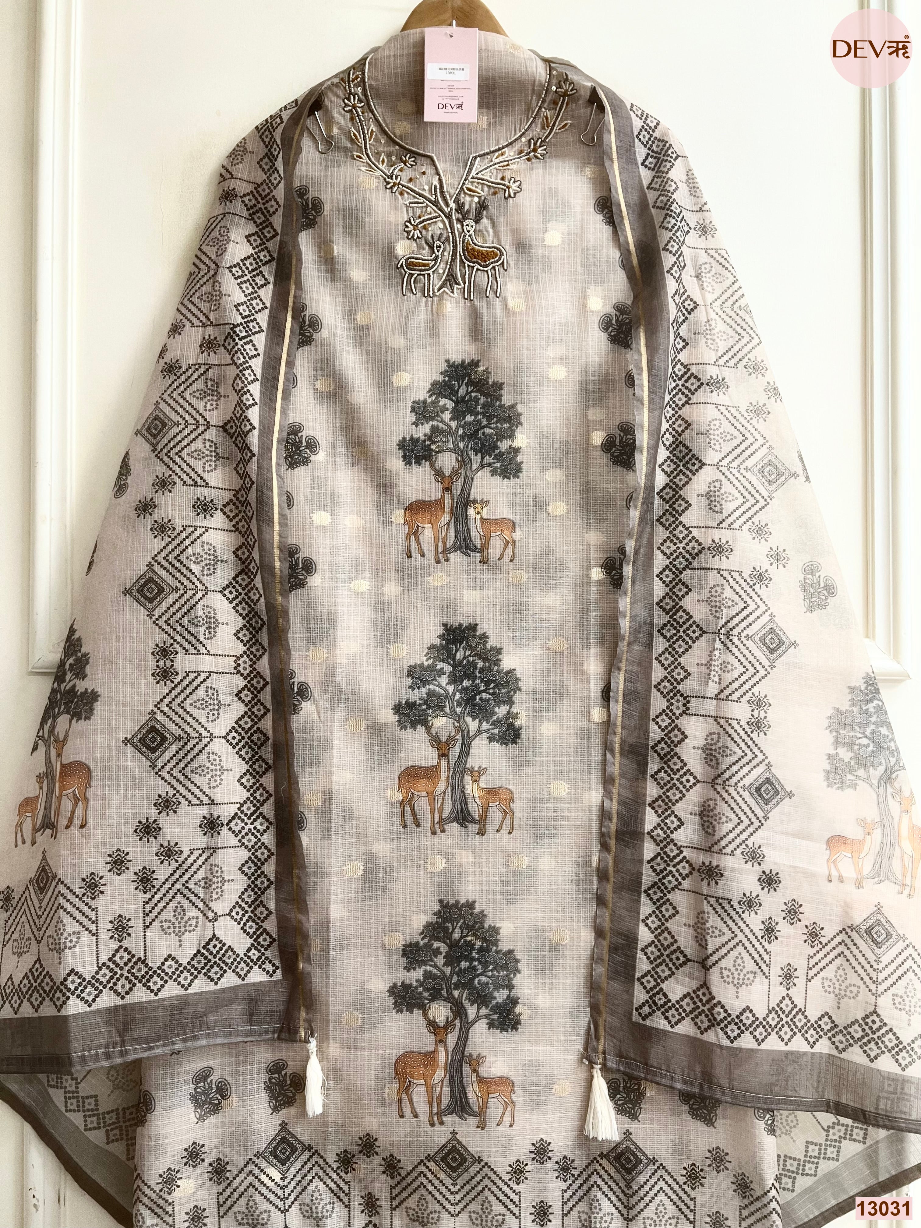 Grey Kota Printed Unstitched 3-Piece Suit (Devri – D.No 13031)