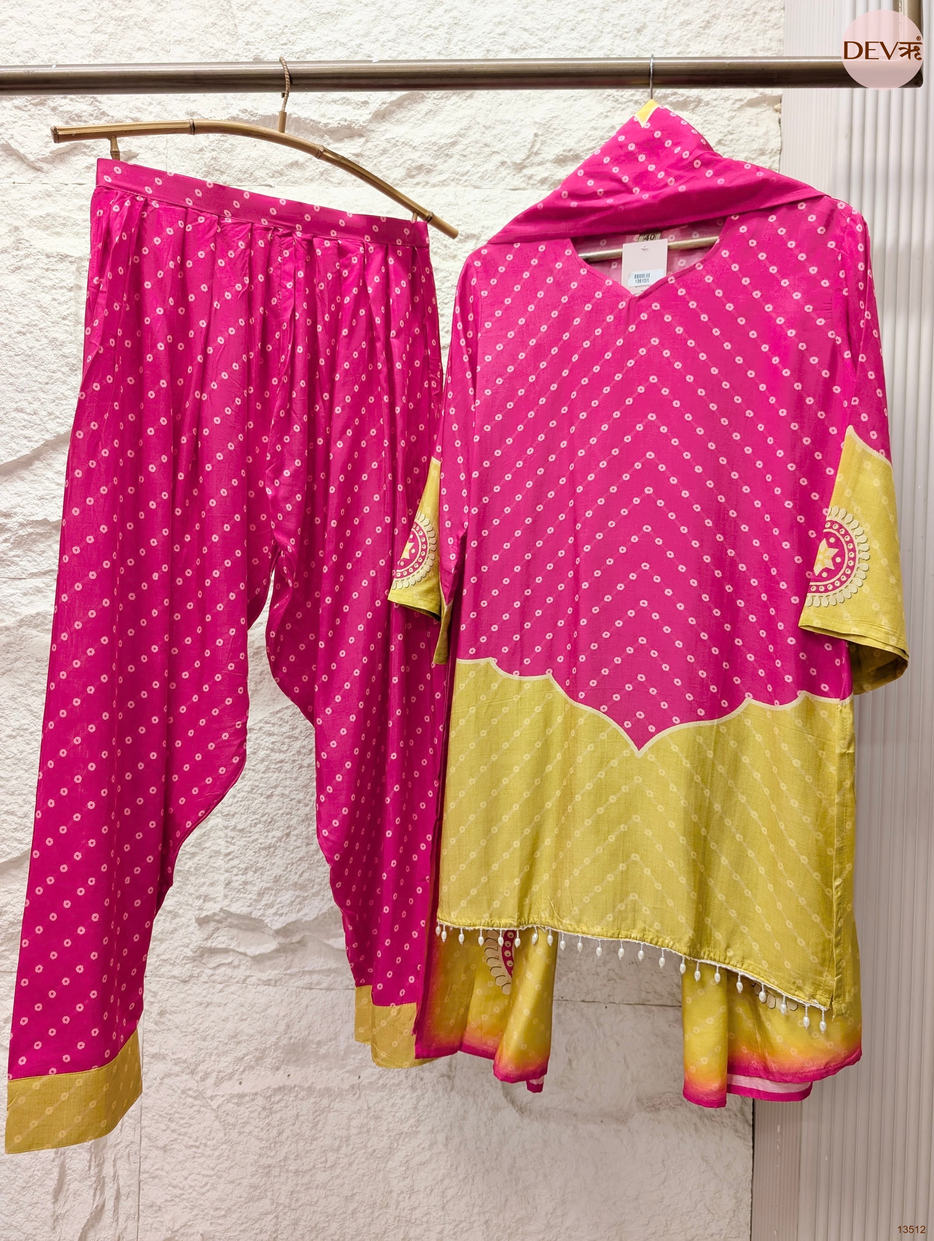 Gulnaar Pure muslin Printed Pink 3-Piece Set (Devri – D.No 13512)
